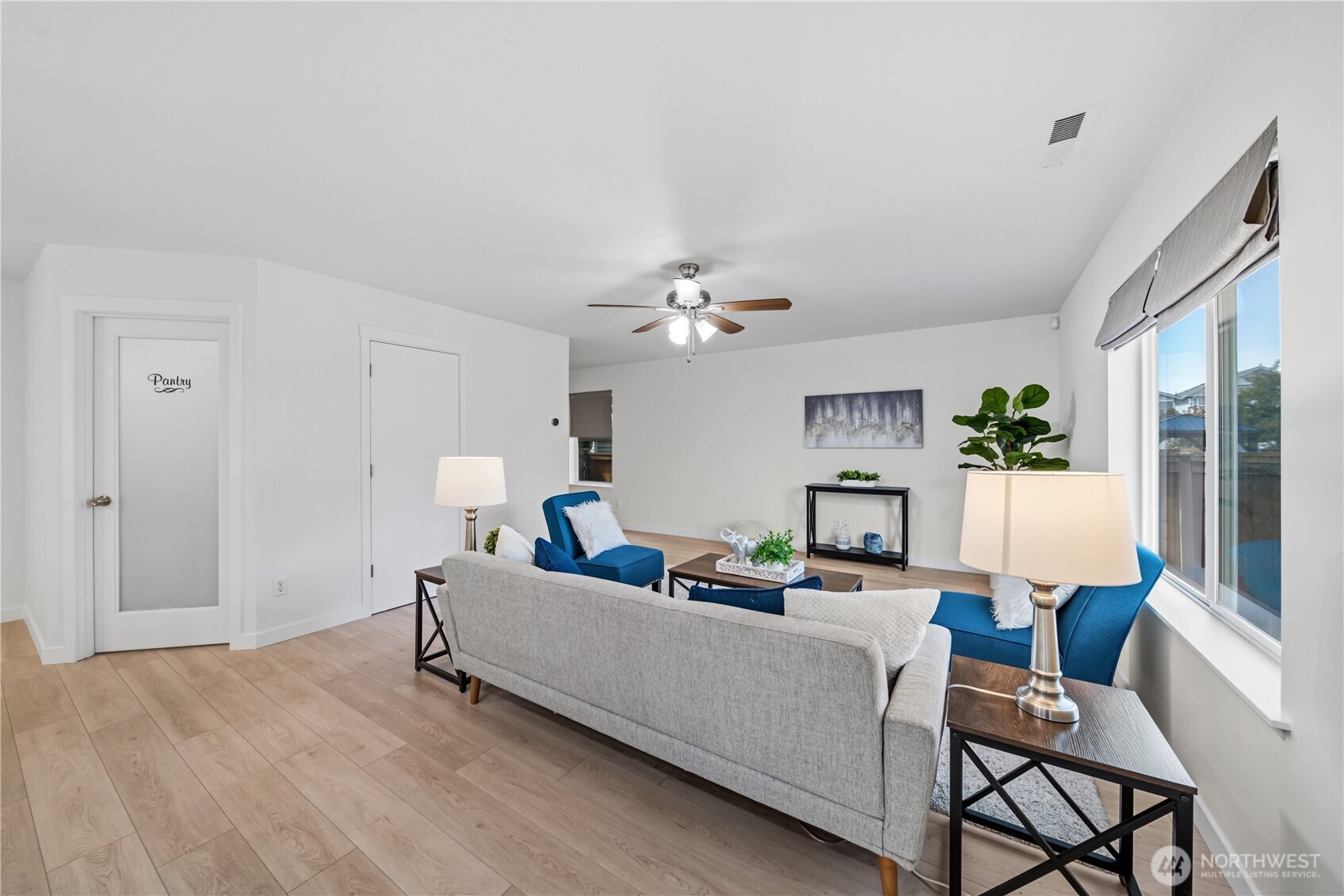 11813 24th Street Property Photo 6