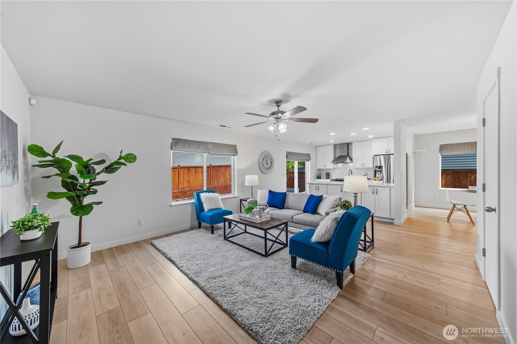 11813 24th Street Property Photo 7