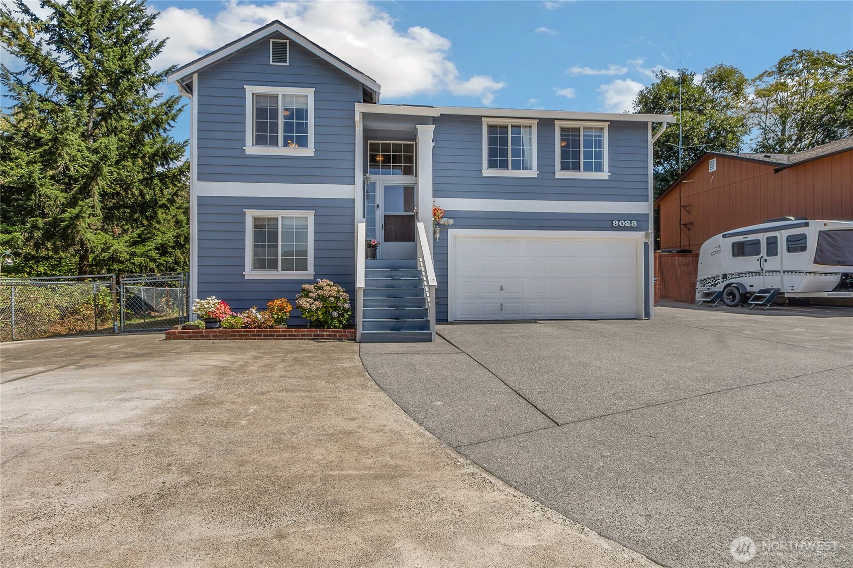 9023 S K Street Property Photo 3