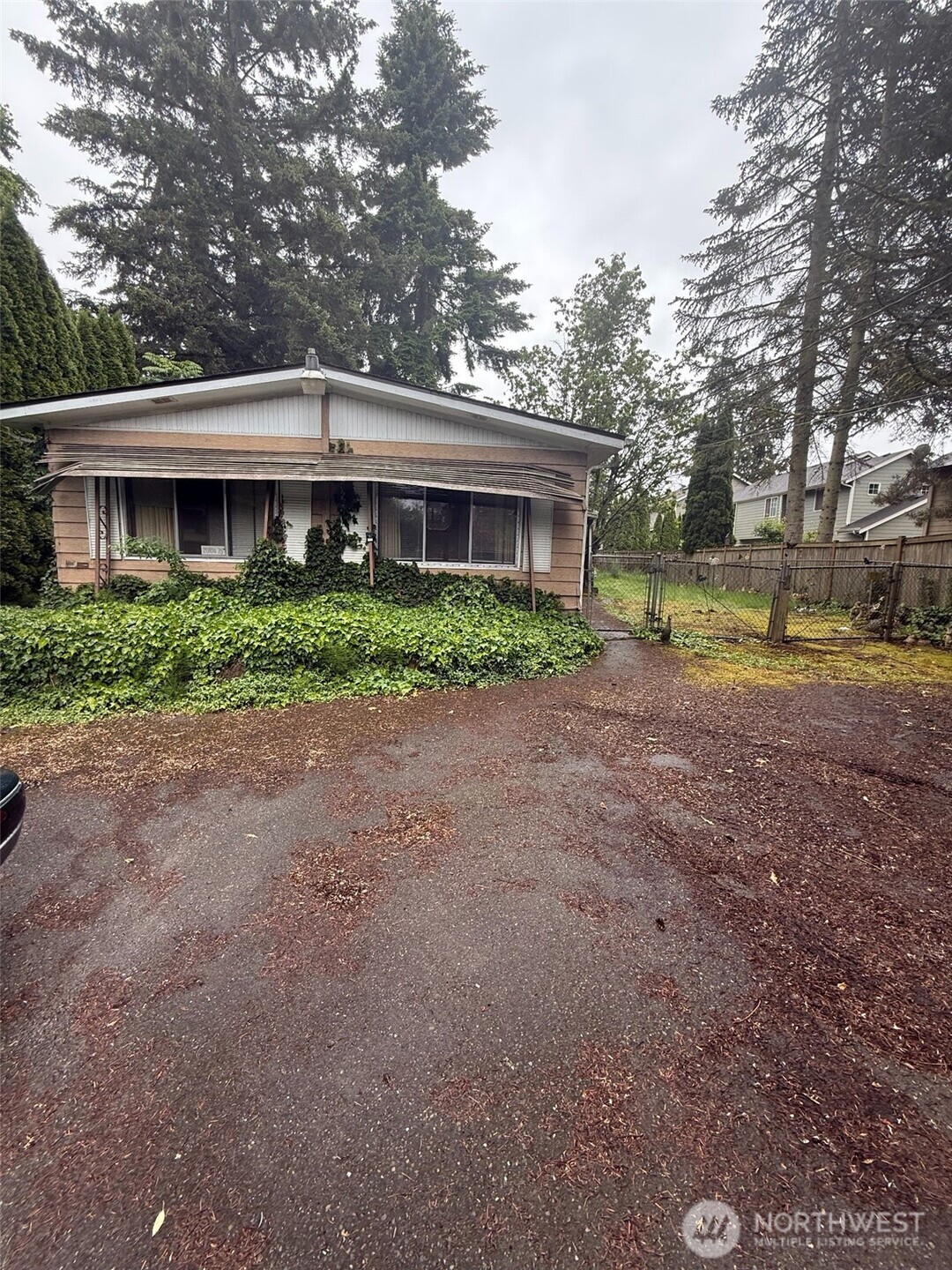 20104 75th Avenue Property Photo 2