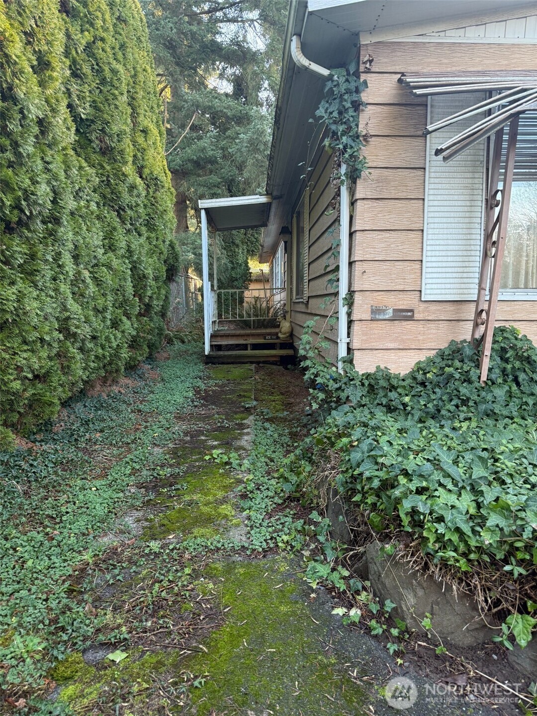 20104 75th Avenue Property Photo 10