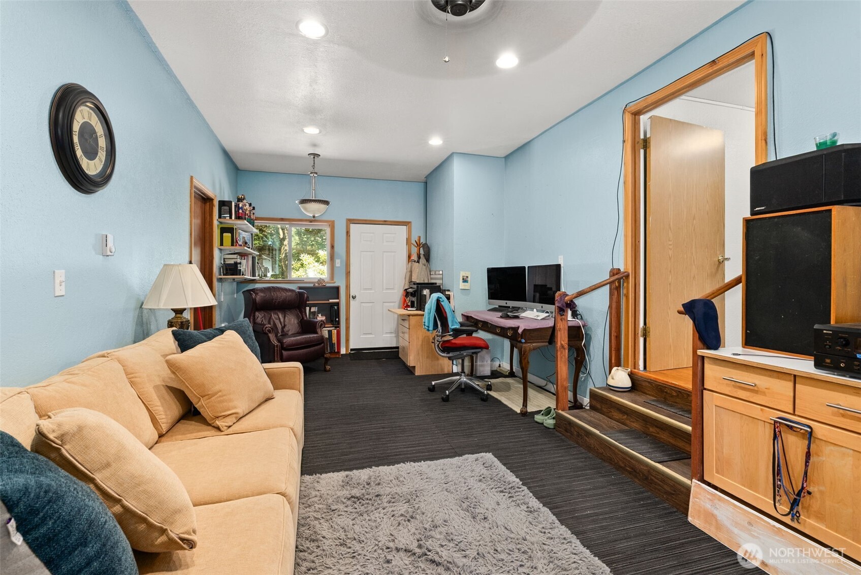 17642 Irwin Street Property Photo 18