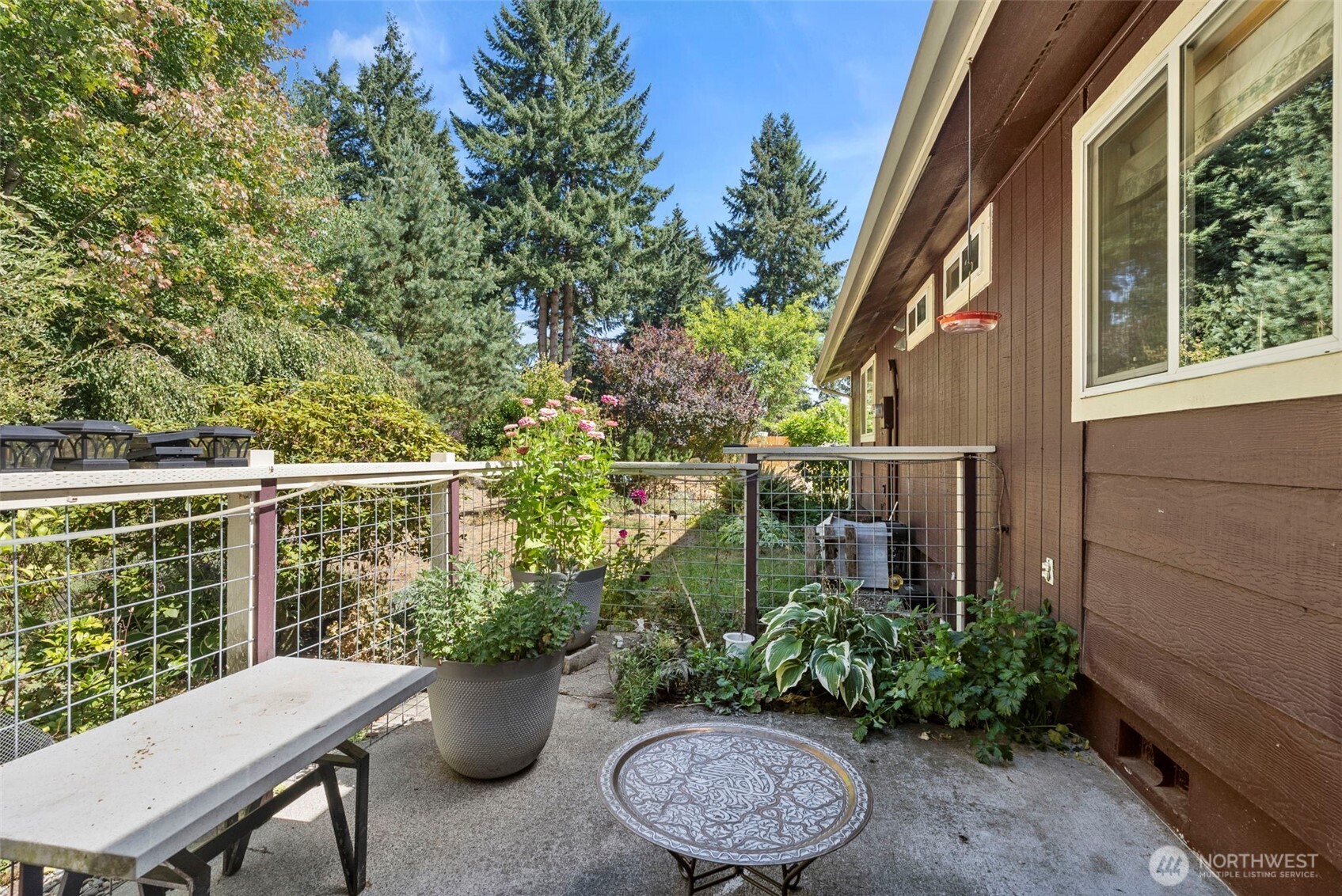 17642 Irwin Street Property Photo 23