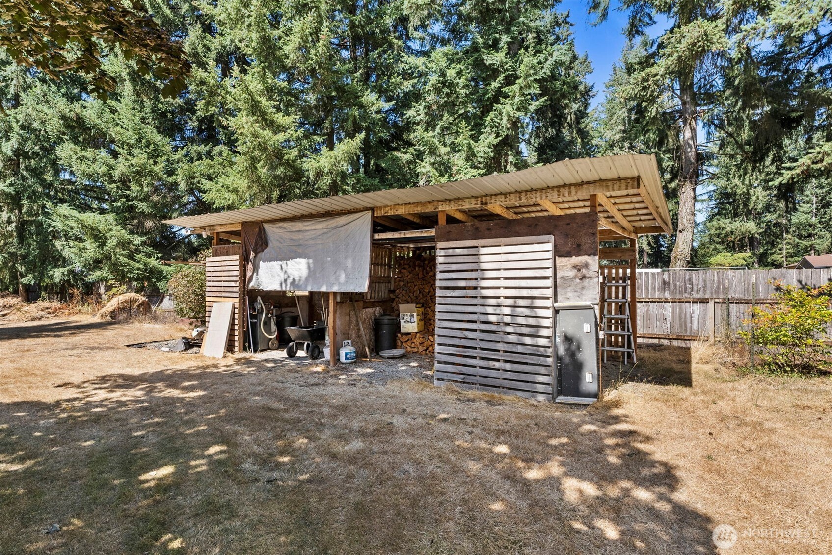 17642 Irwin Street Property Photo 27