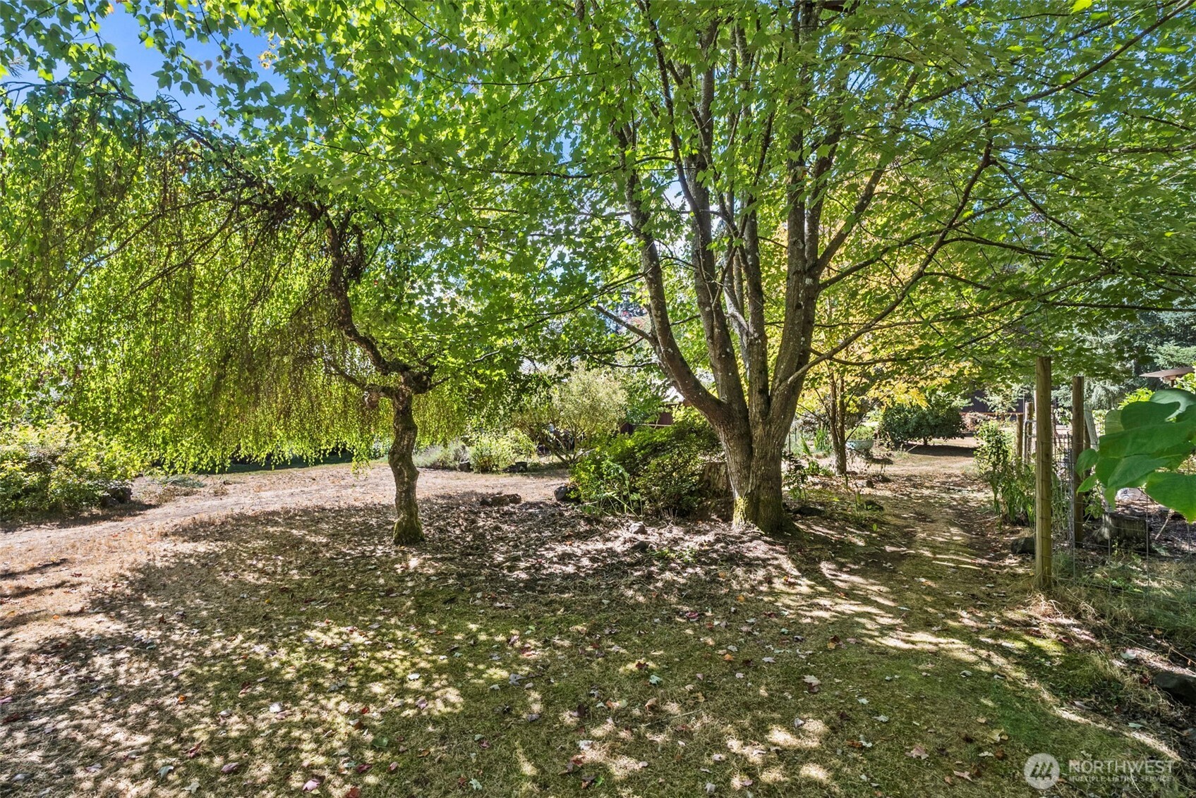 17642 Irwin Street Property Photo 31