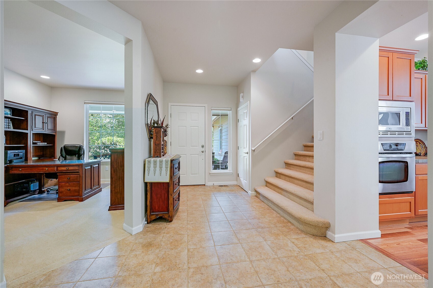 442 Rainier Lane Property Photo 8