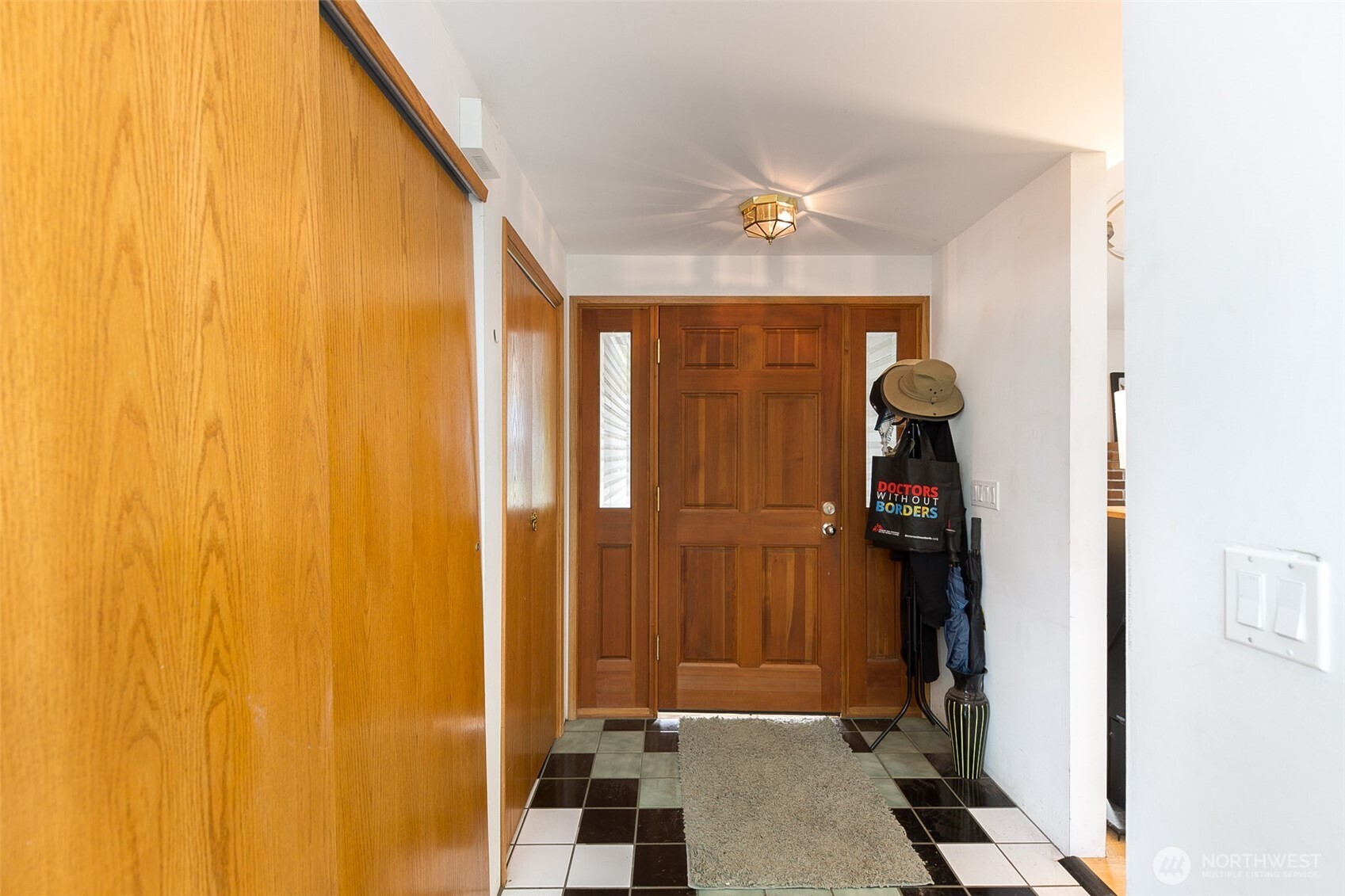 120 Sunland Drive Property Photo 3