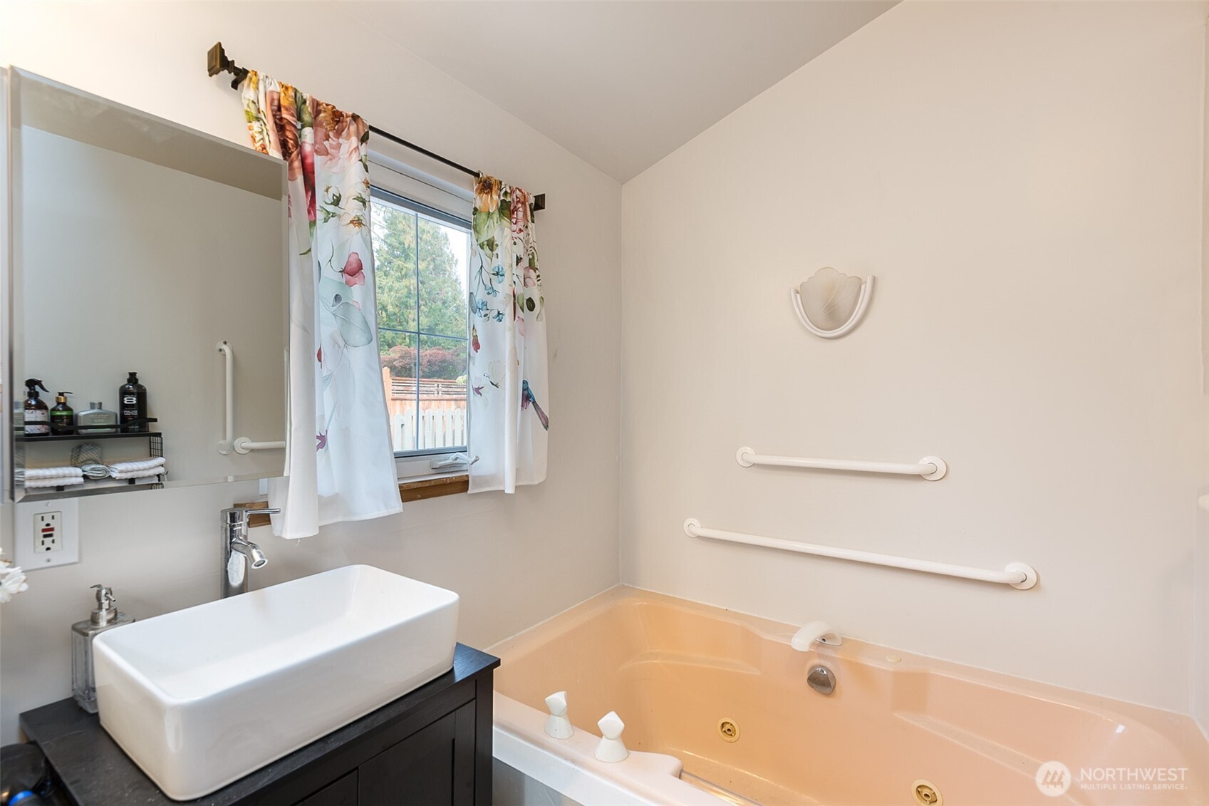 120 Sunland Drive Property Photo 16