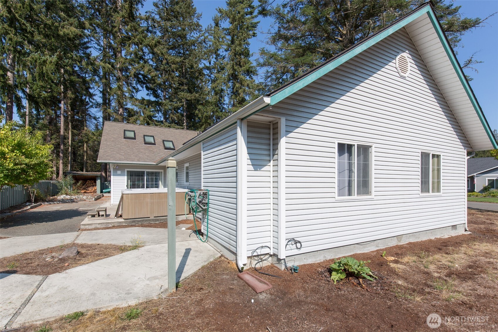 120 Sunland Drive Property Photo 32