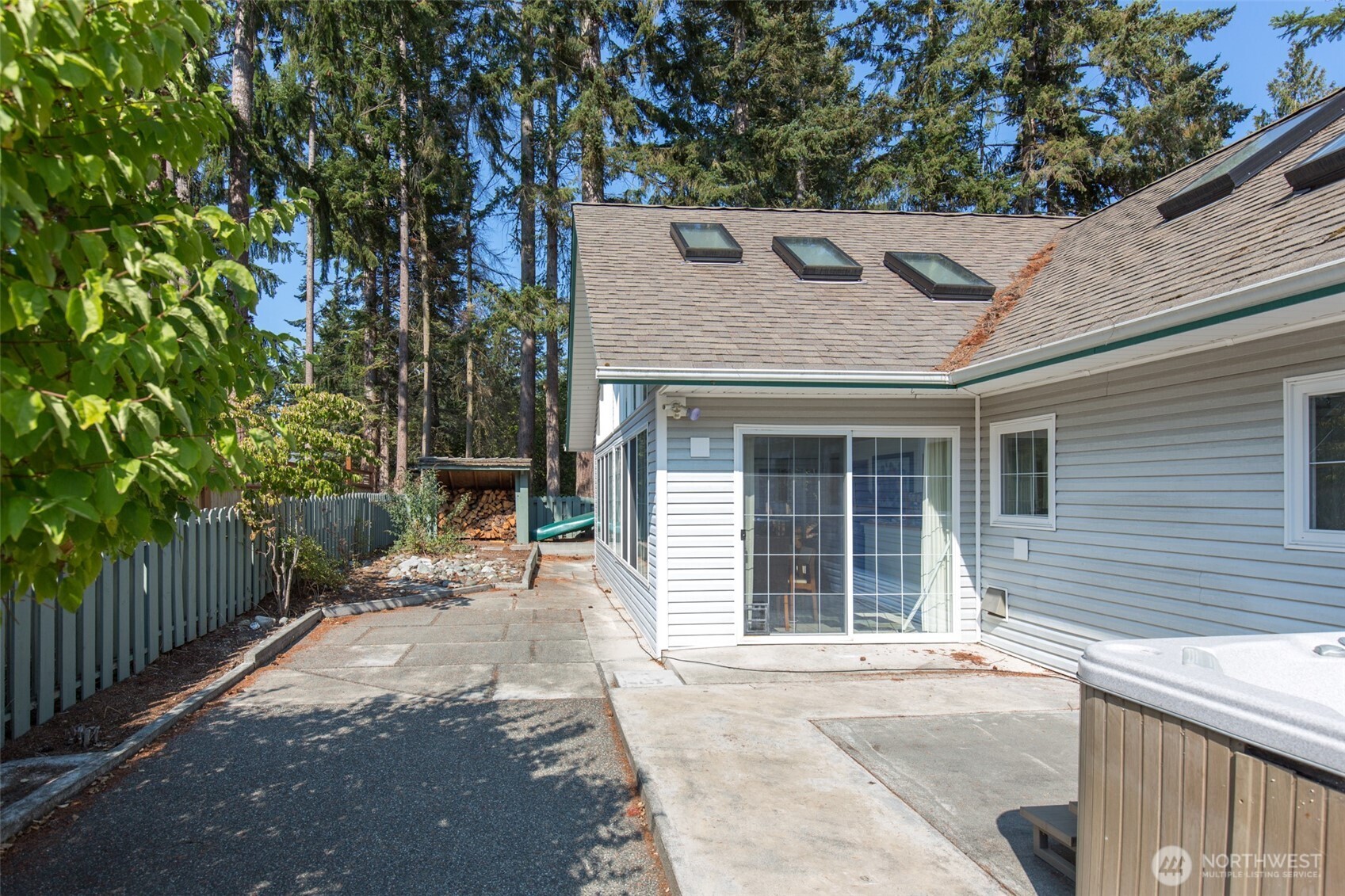 120 Sunland Drive Property Photo 34