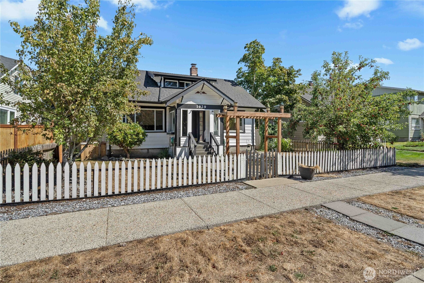 1929 S Sprague Avenue Property Photo 3