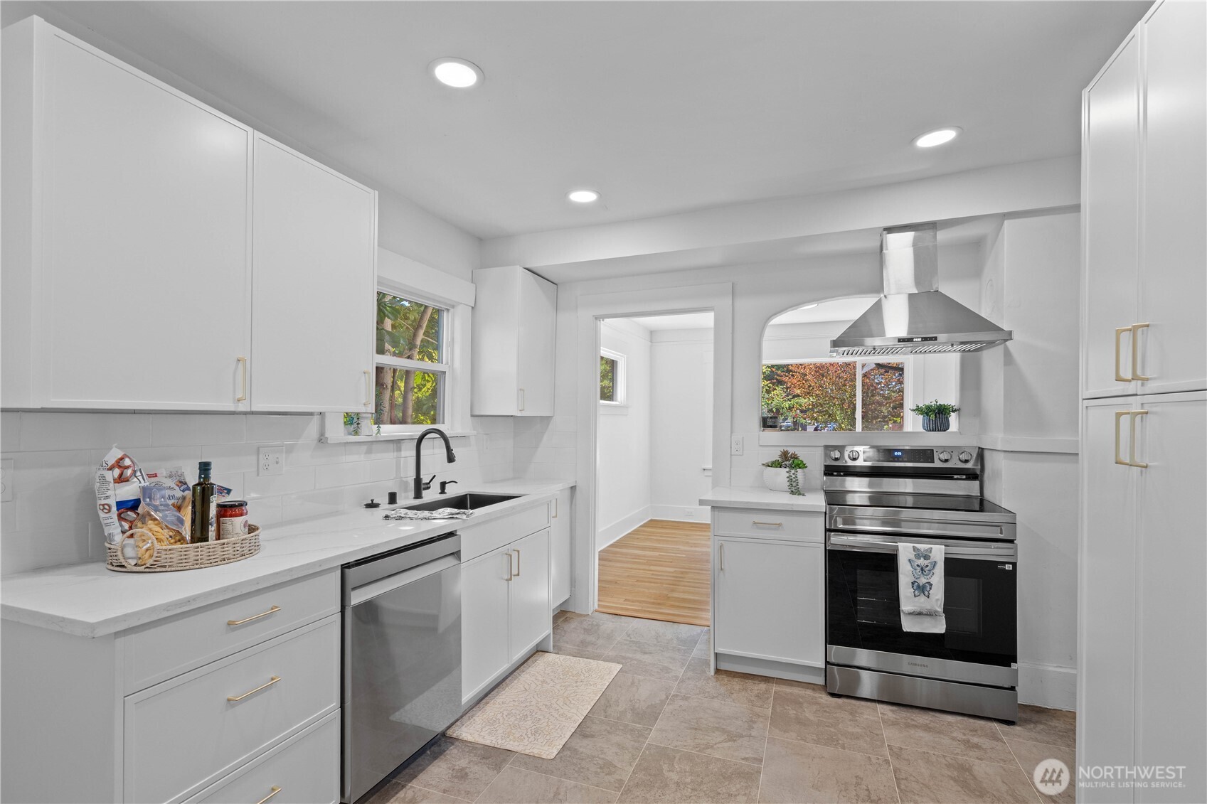 1929 S Sprague Avenue Property Photo 13