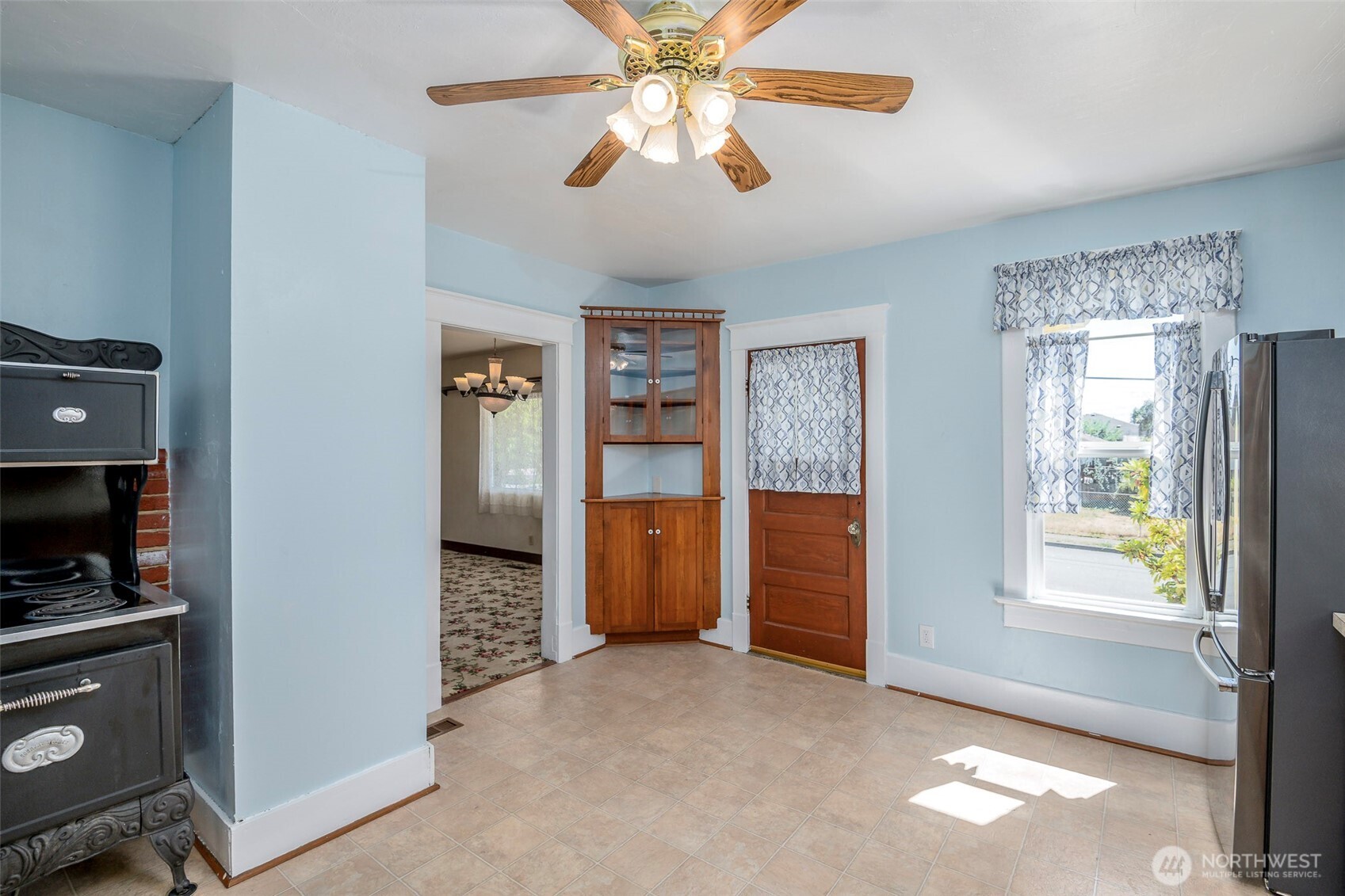 6330 S I Street Property Photo 16