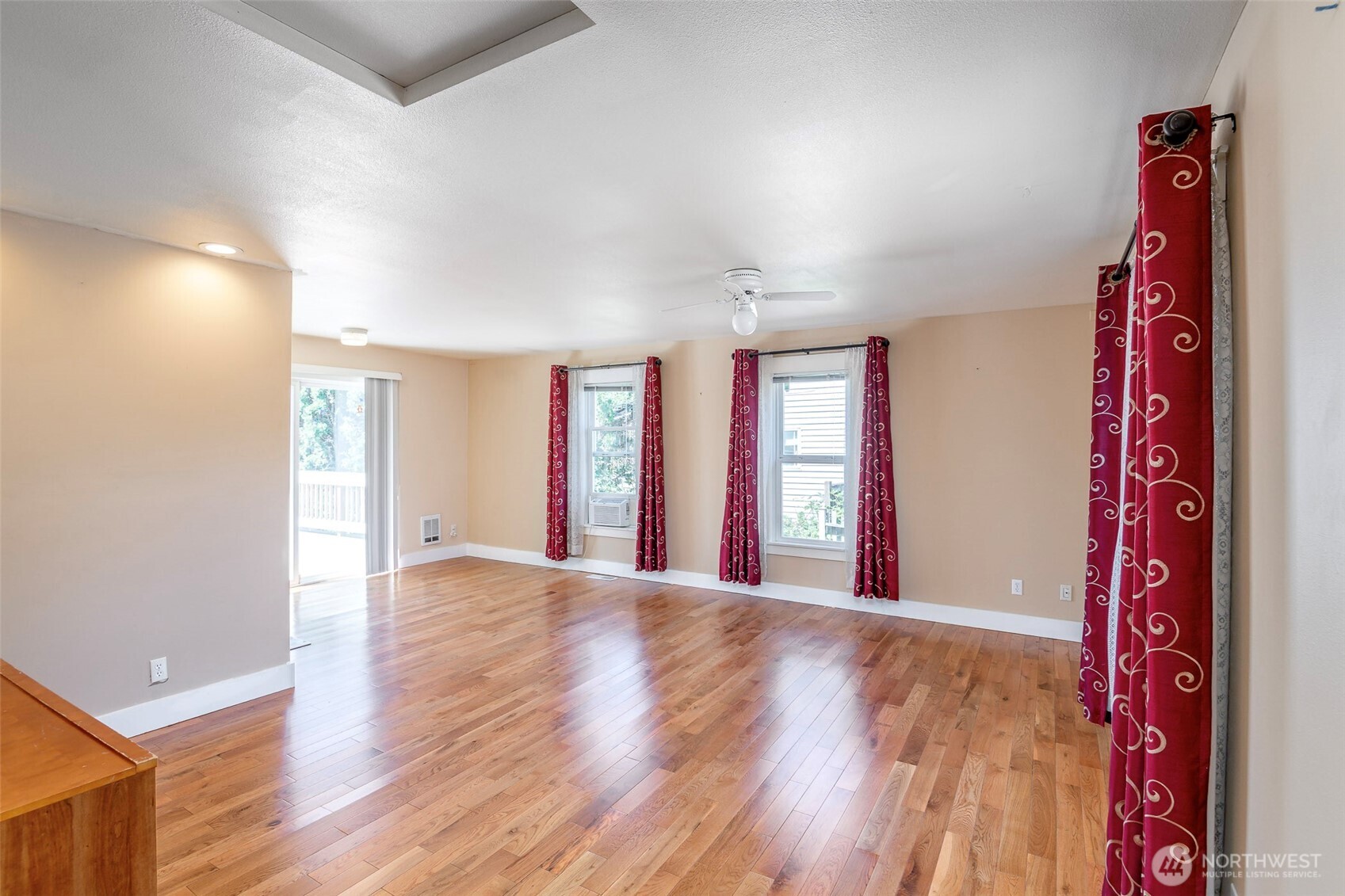 6330 S I Street Property Photo 19