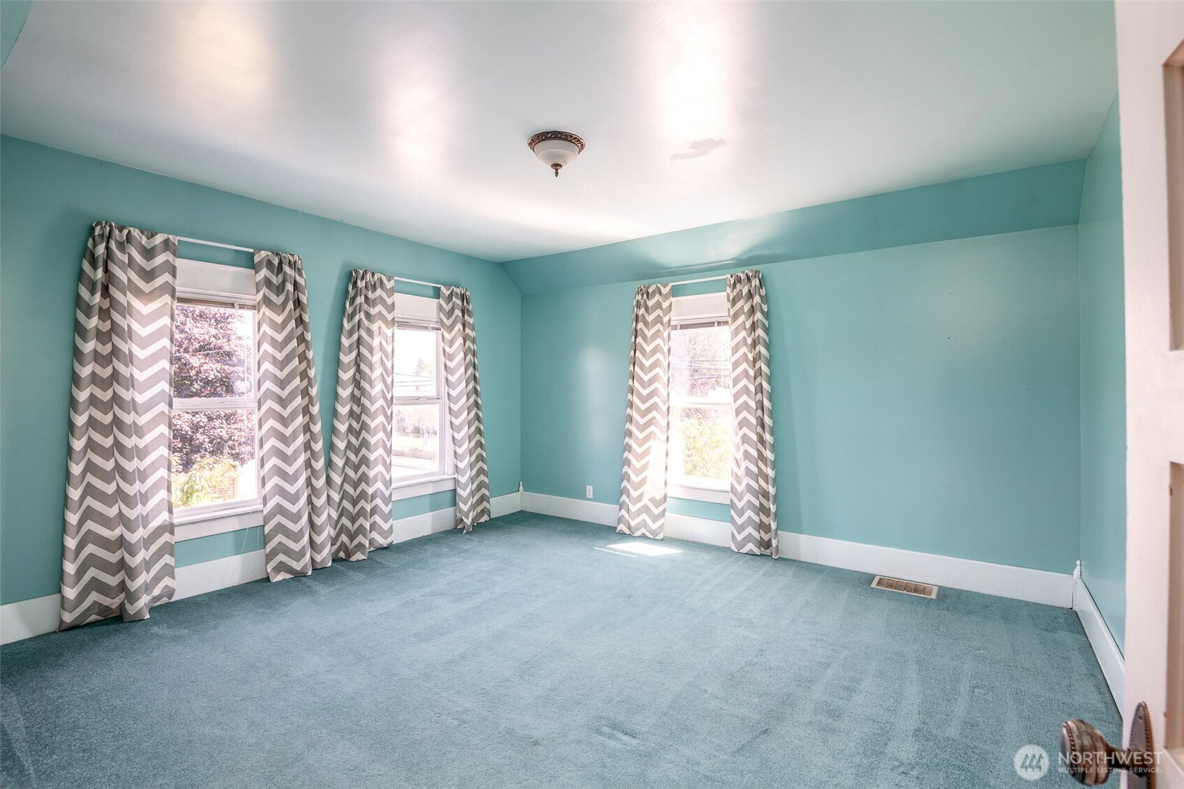 6330 S I Street Property Photo 29