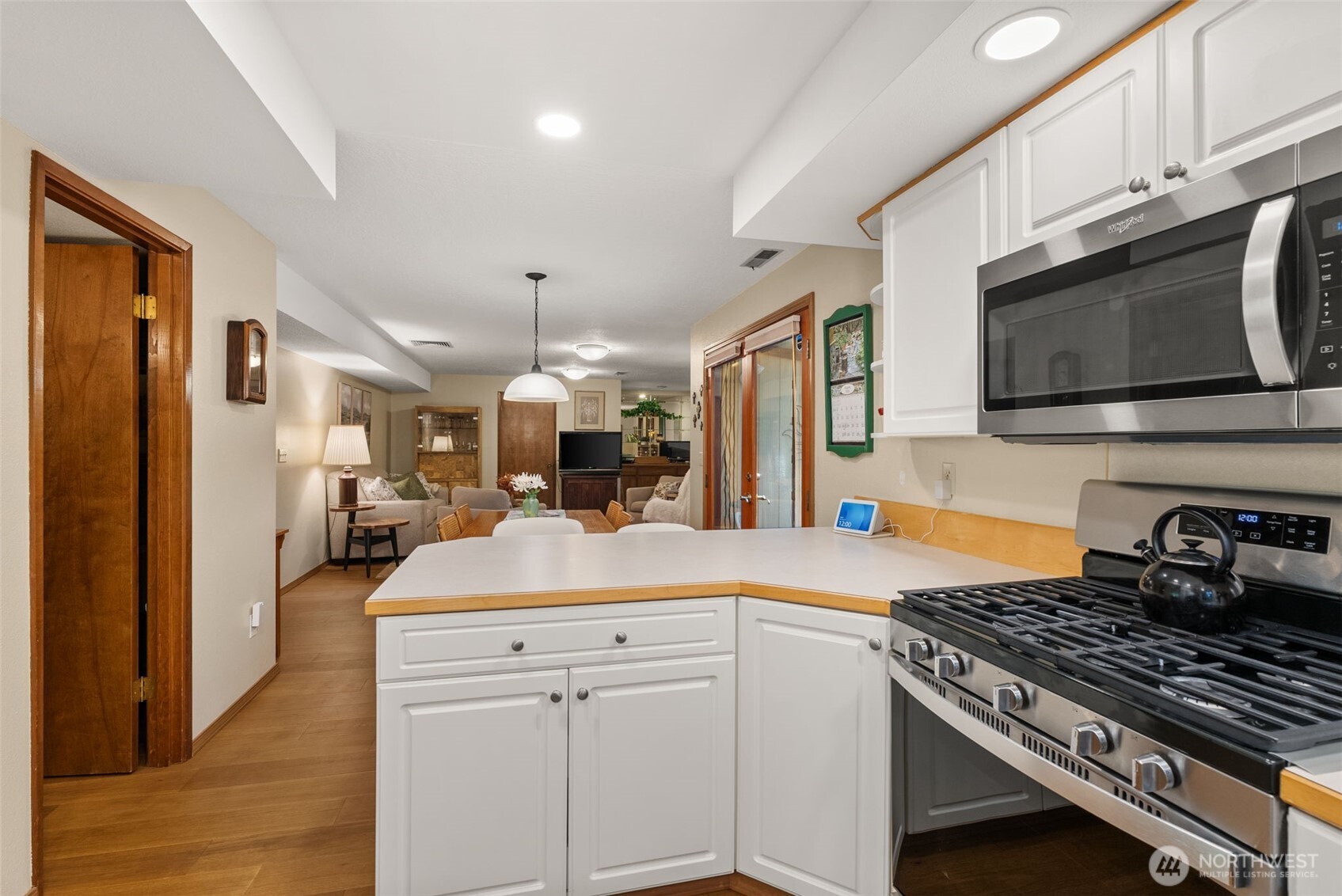 6615 Sierra Court Property Photo 8