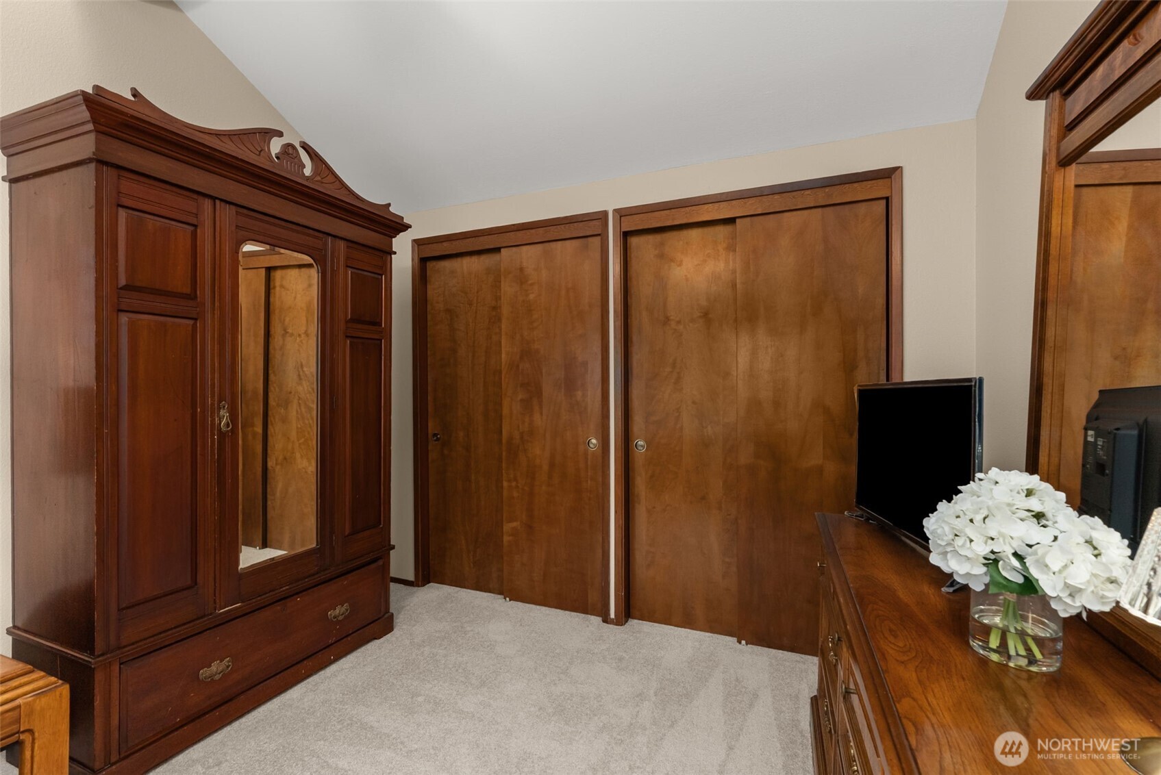 6615 Sierra Court Property Photo 19