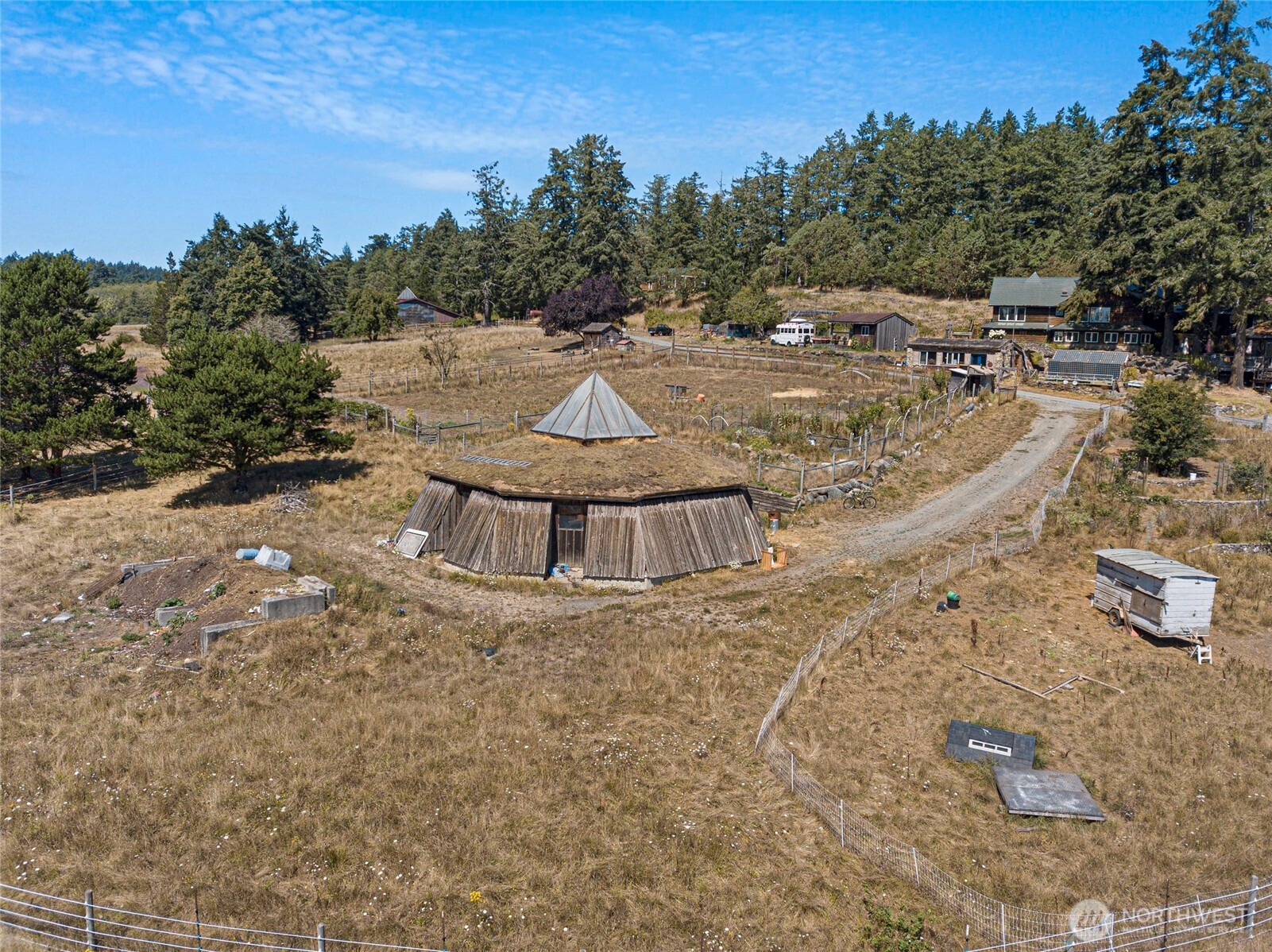 652 Halvorsen Road Property Photo 12