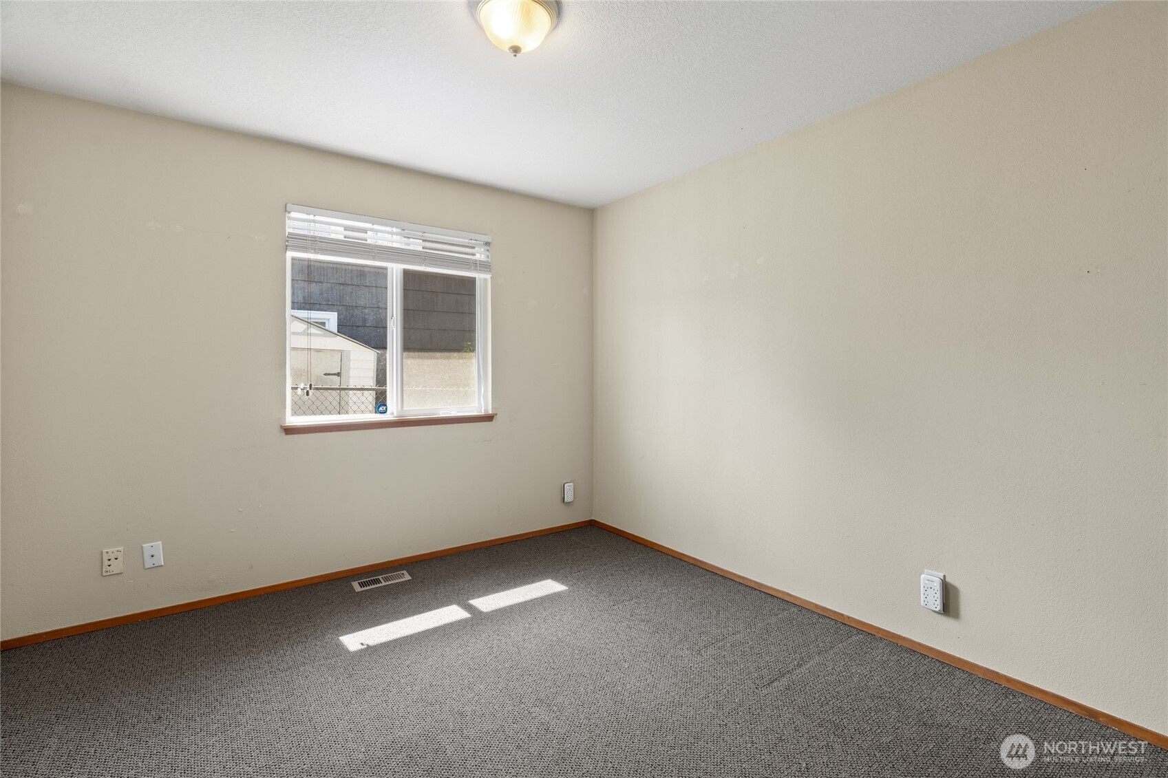 6117 S G Street Property Photo 22