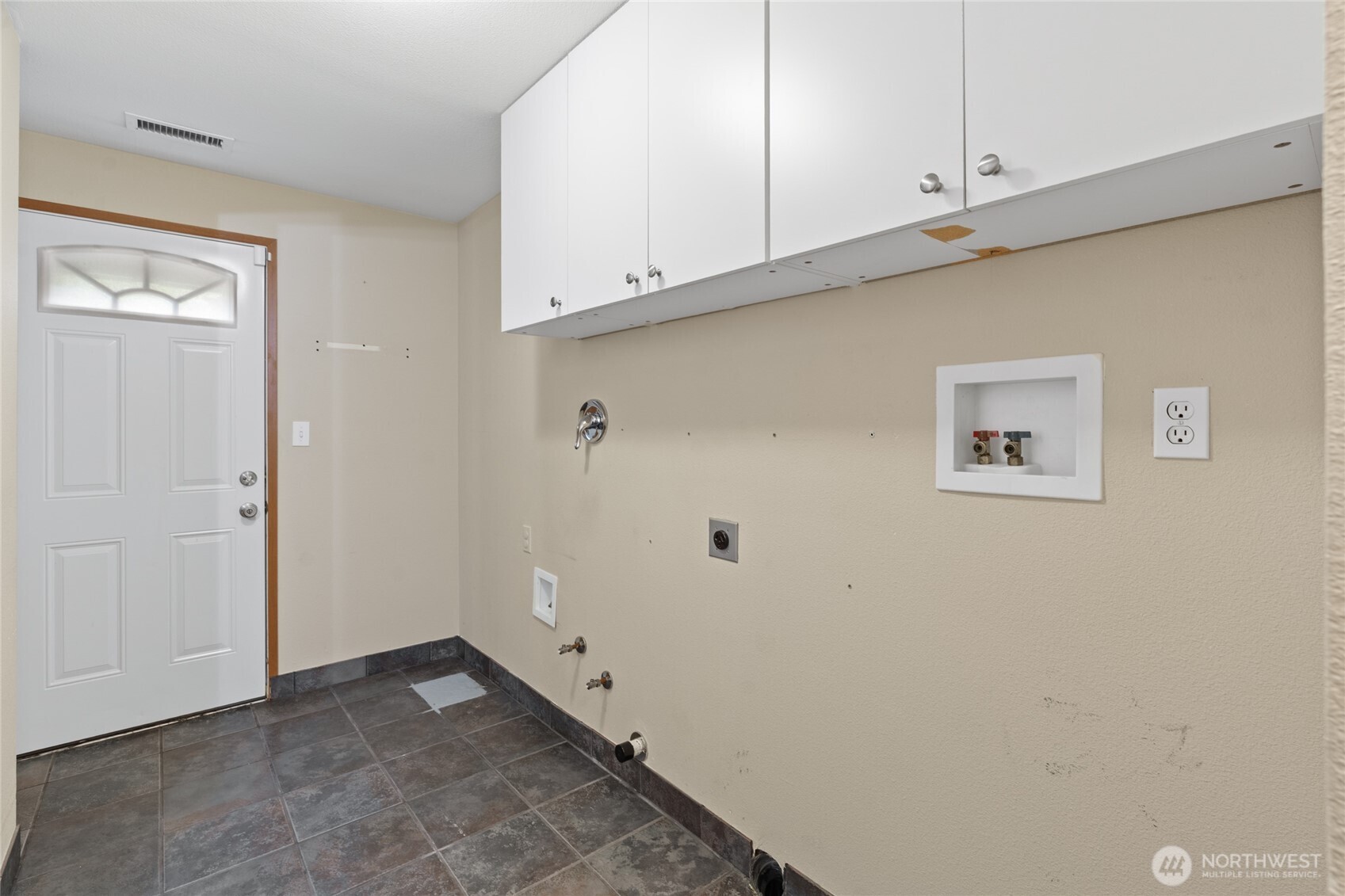 6117 S G Street Property Photo 23
