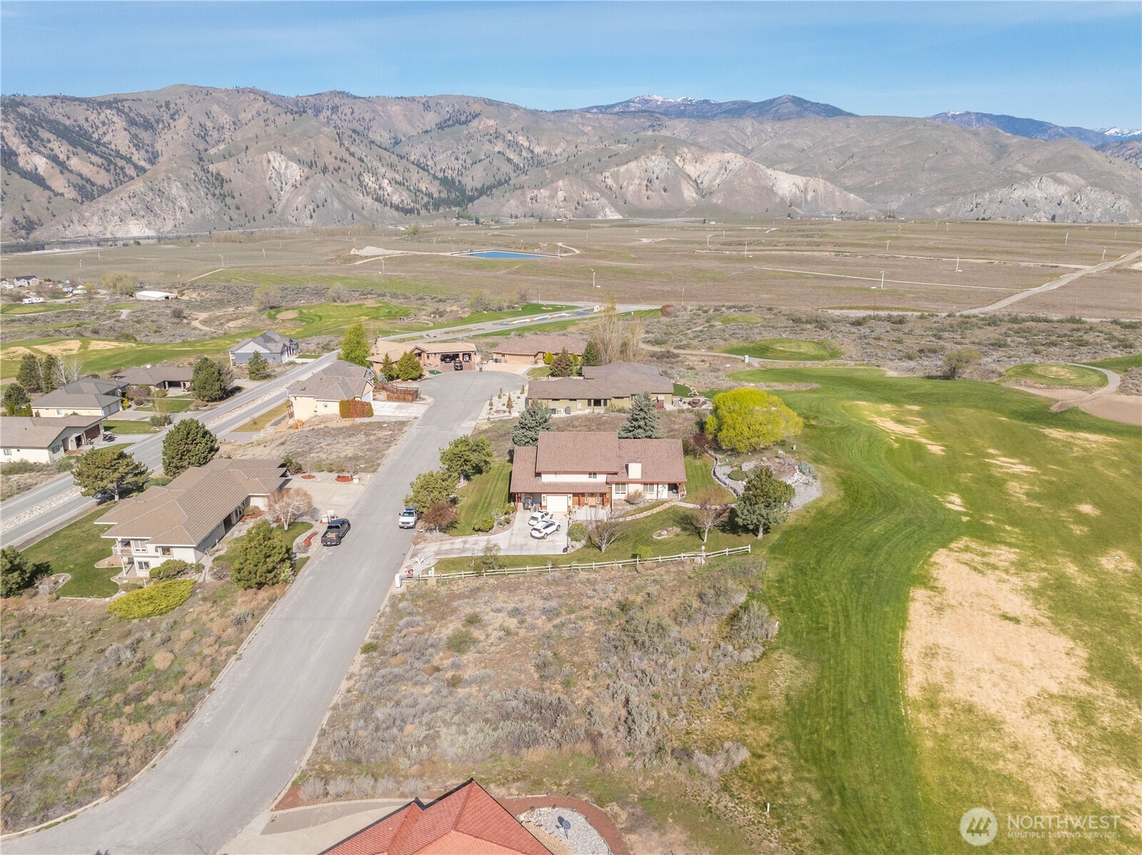 304 Desert View Place Property Photo 4