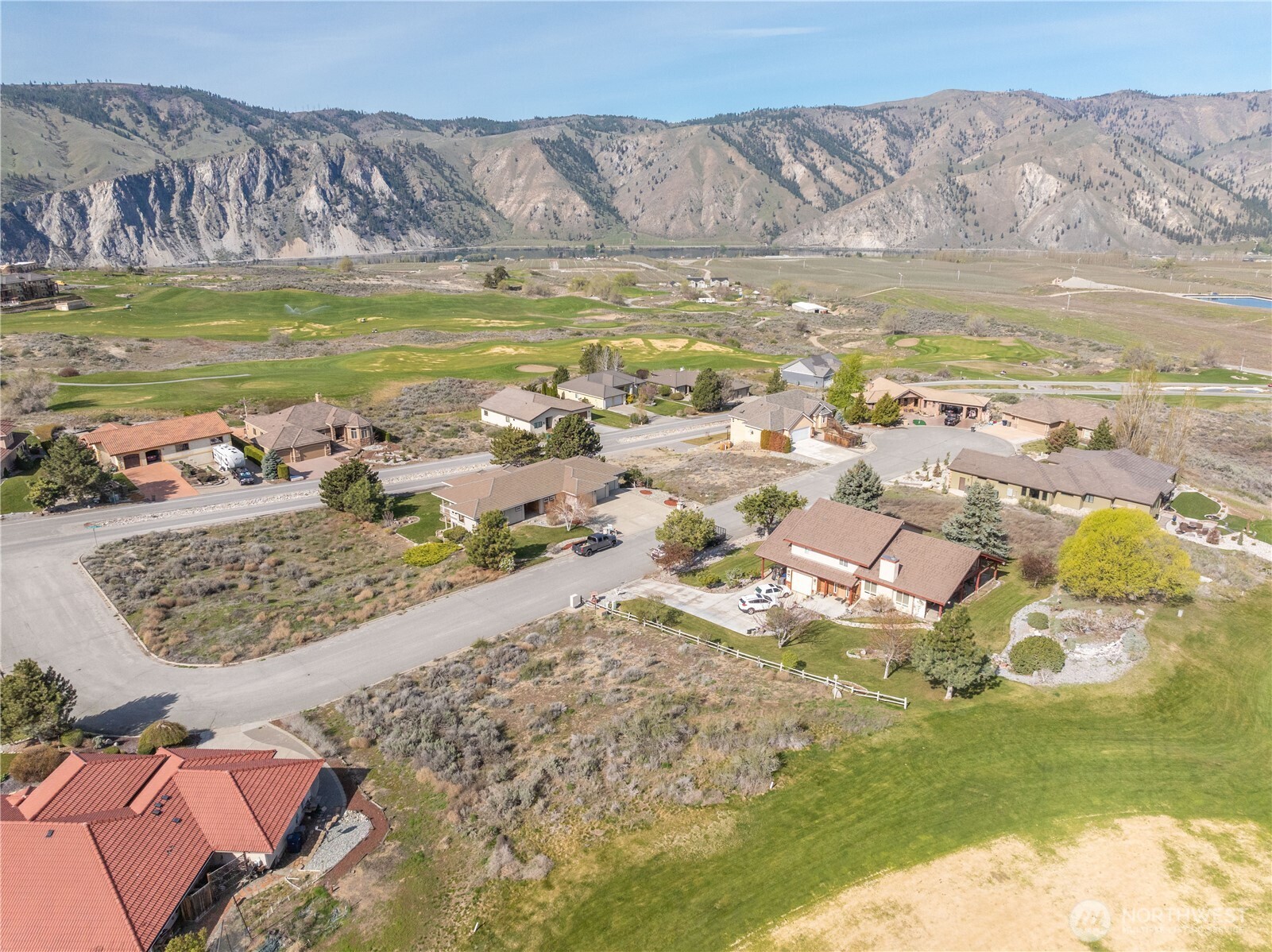 304 Desert View Place Property Photo 6