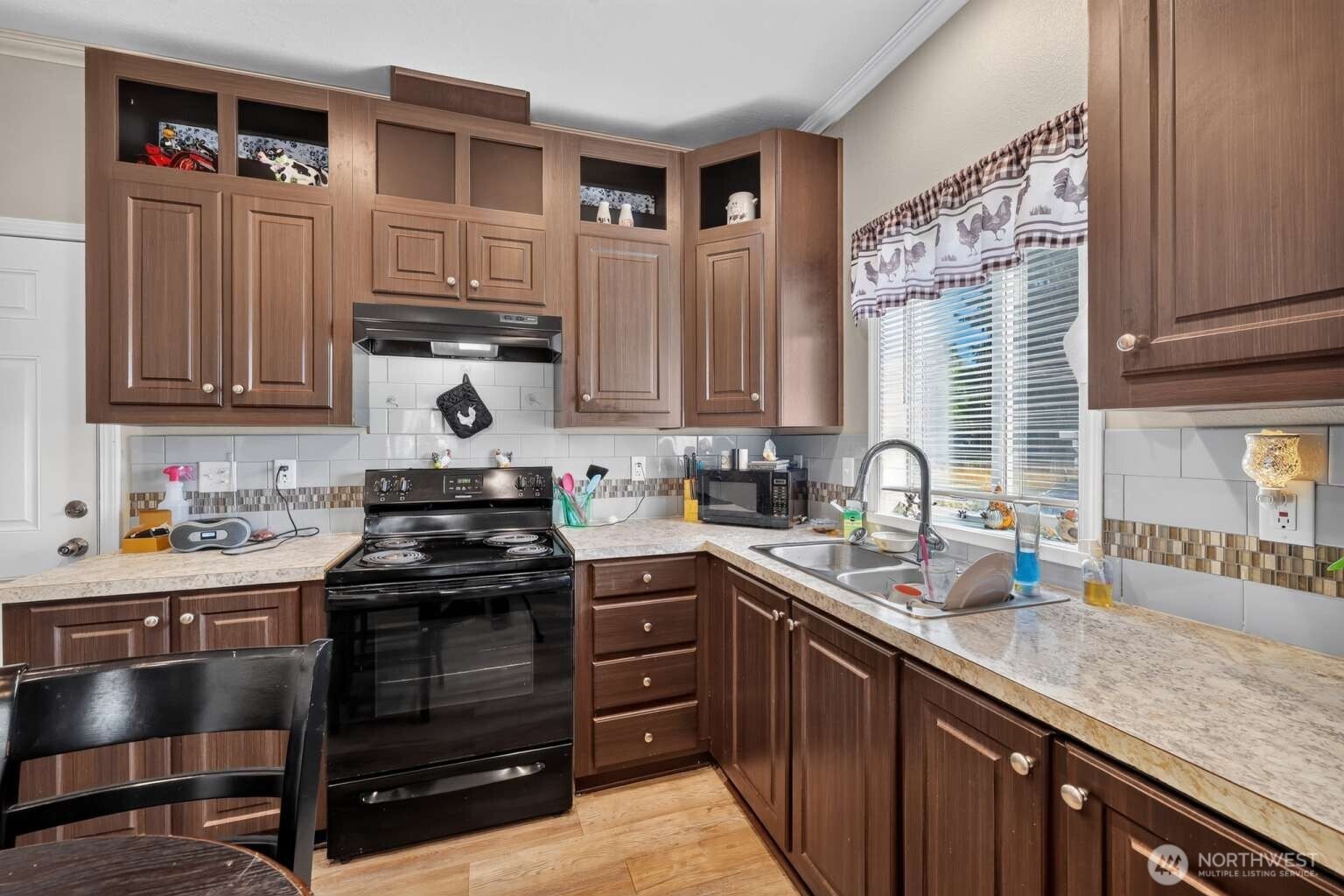 505 Chenois Avenue Property Photo 10