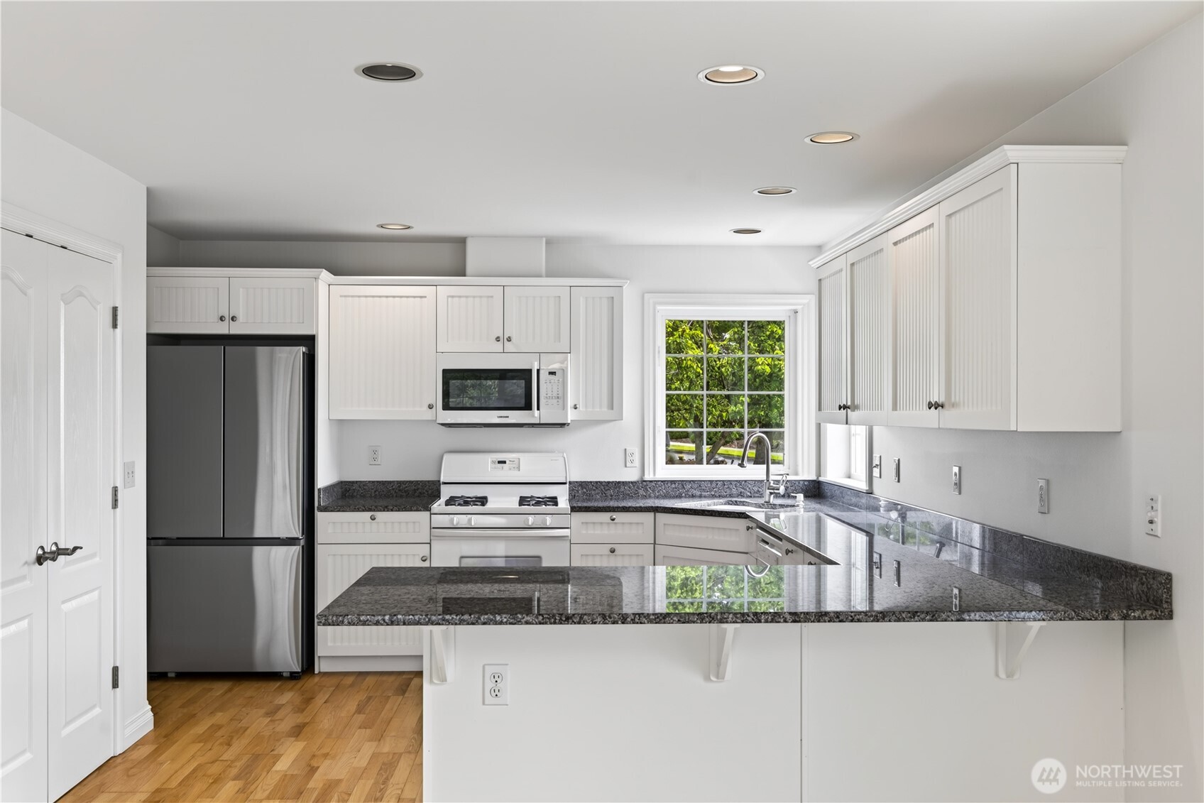 2618 Washington Boulevard Property Photo 8