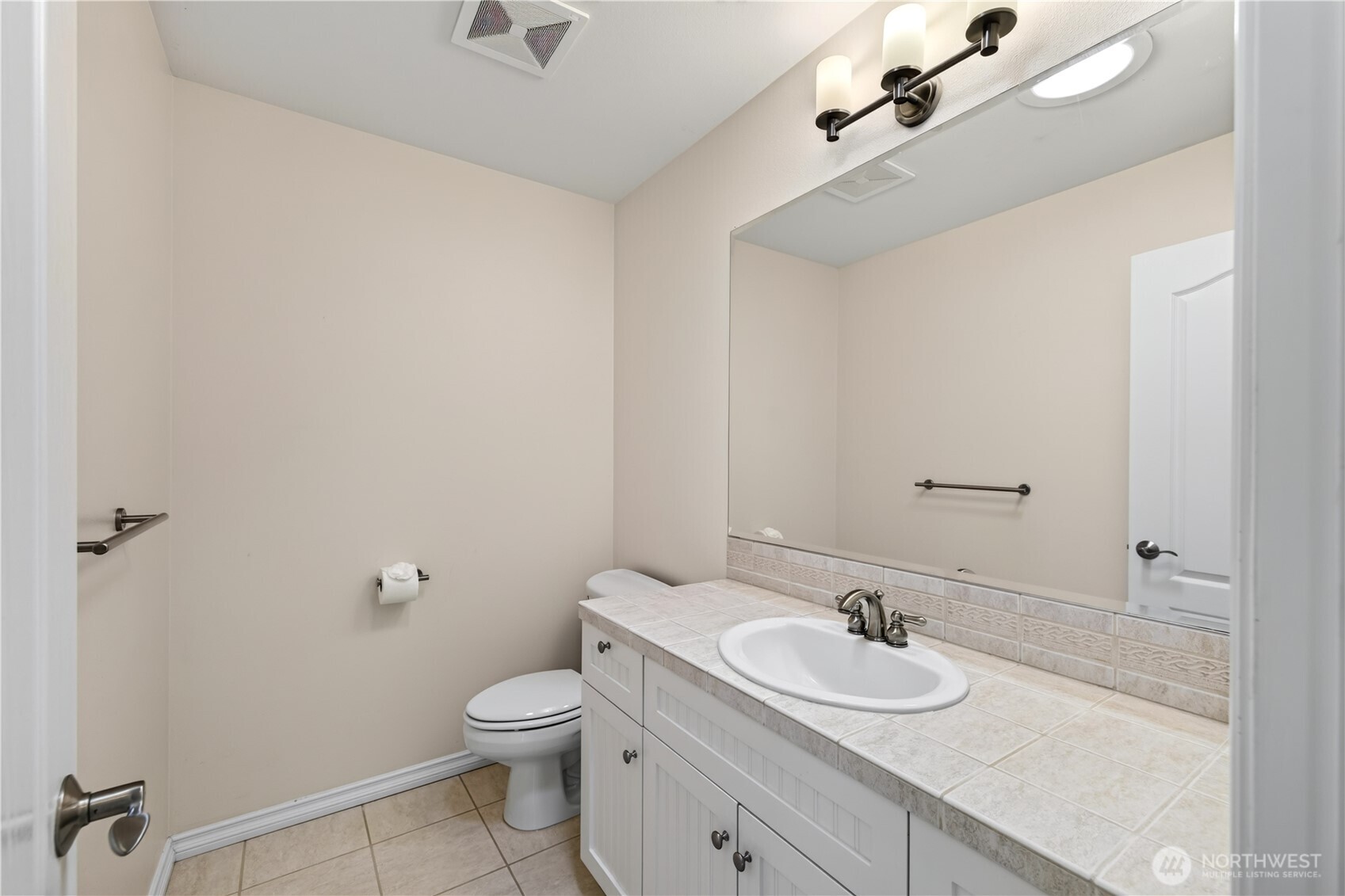 2618 Washington Boulevard Property Photo 14