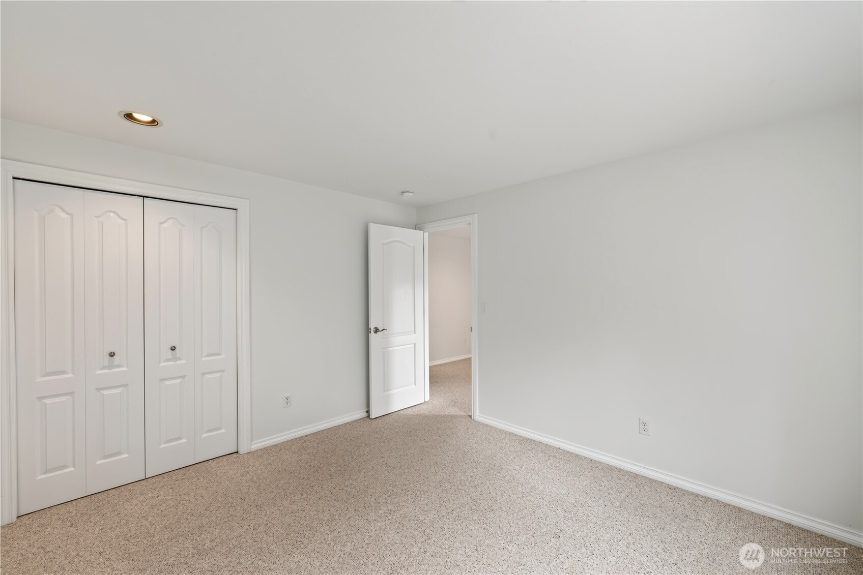 2618 Washington Boulevard Property Photo 27
