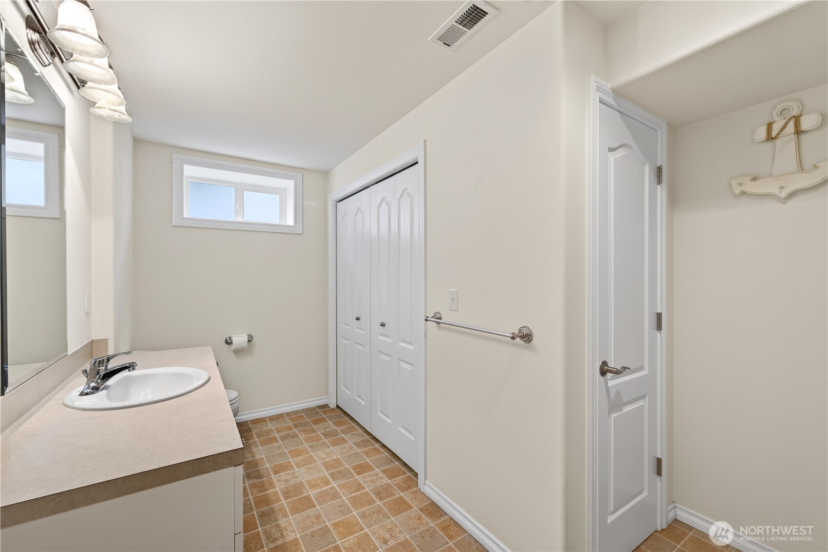 2618 Washington Boulevard Property Photo 29