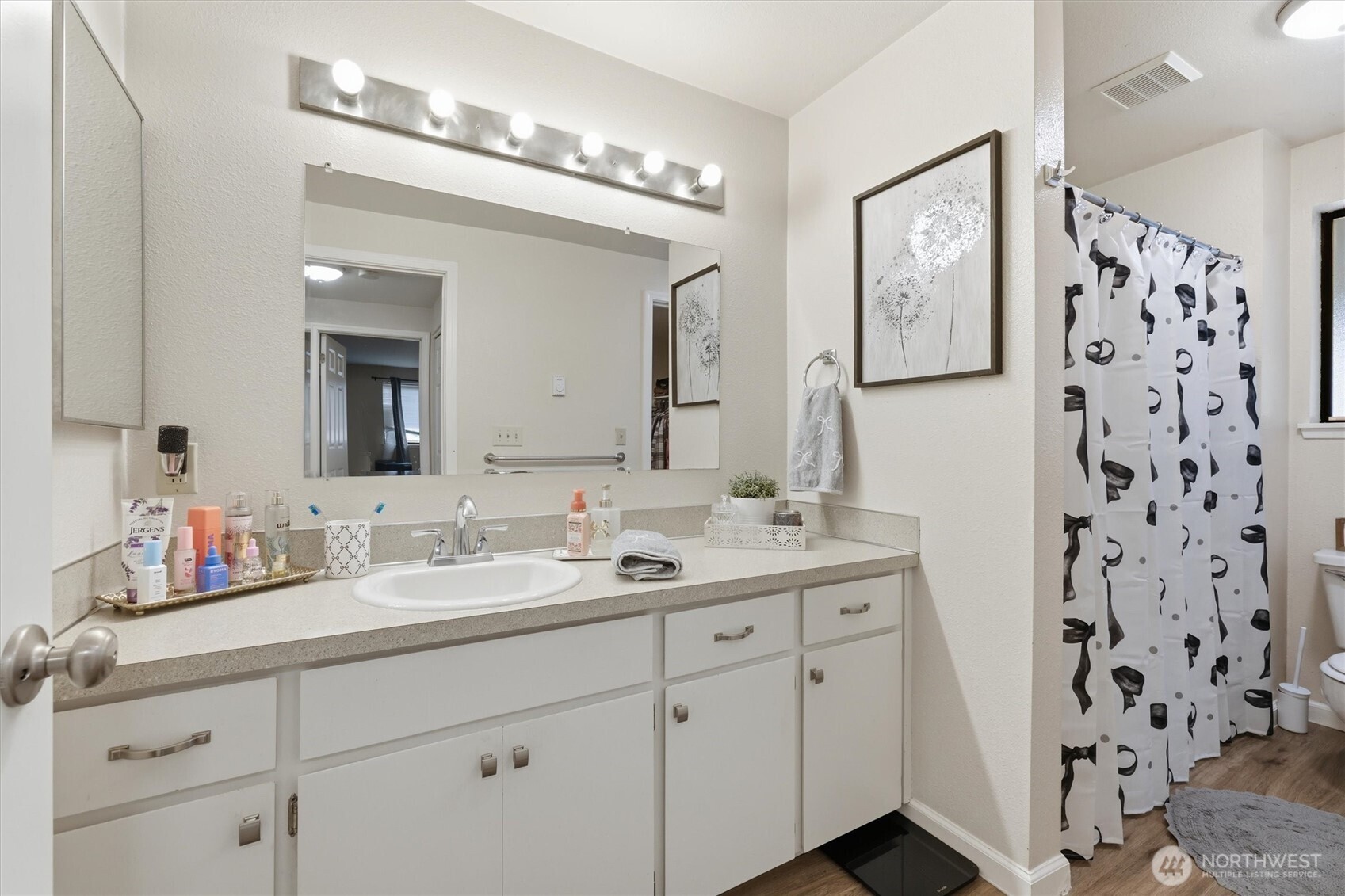 1601 Bonney Ave Property Photo 4