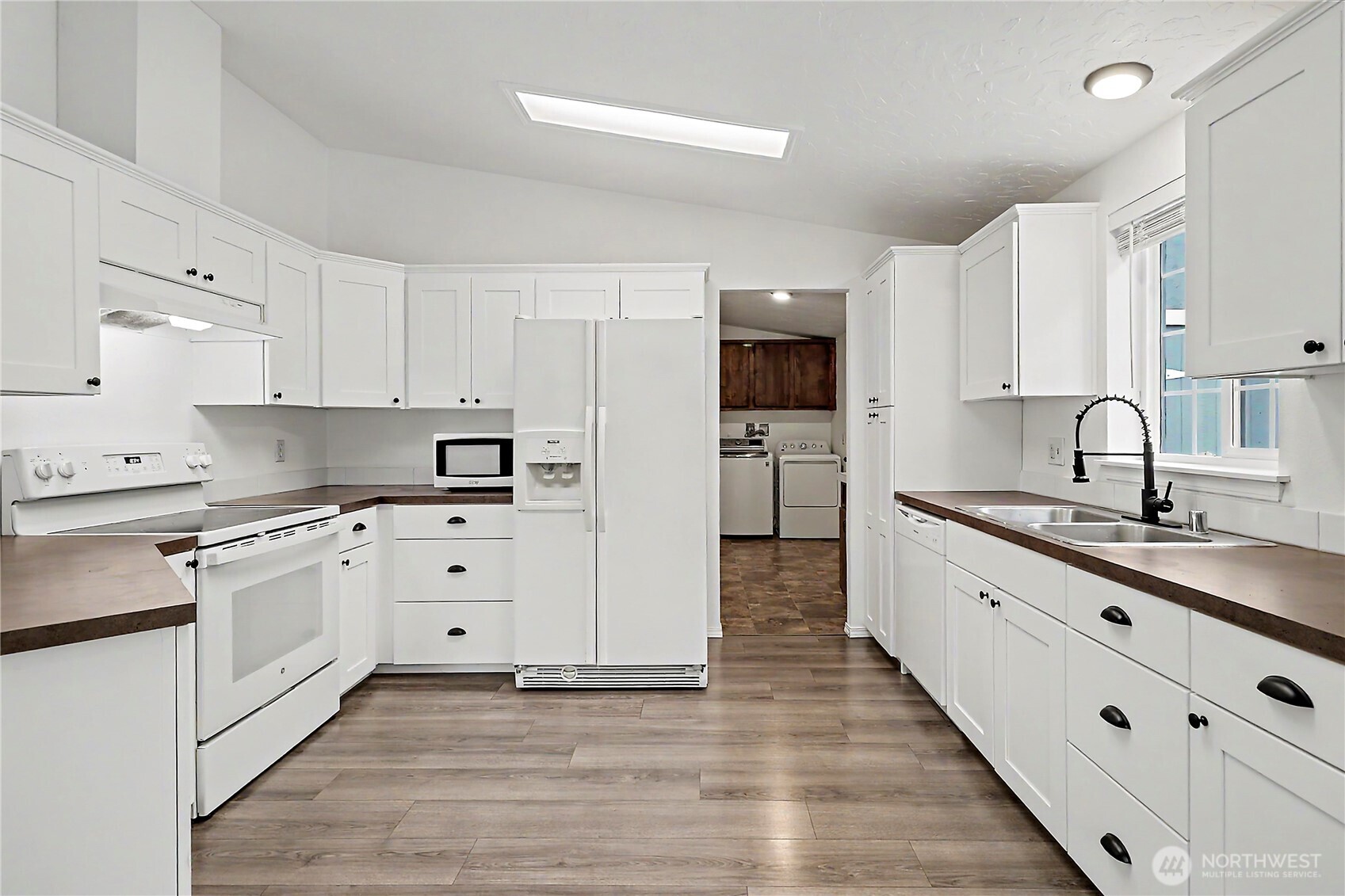 19706 215th Street Property Photo 11