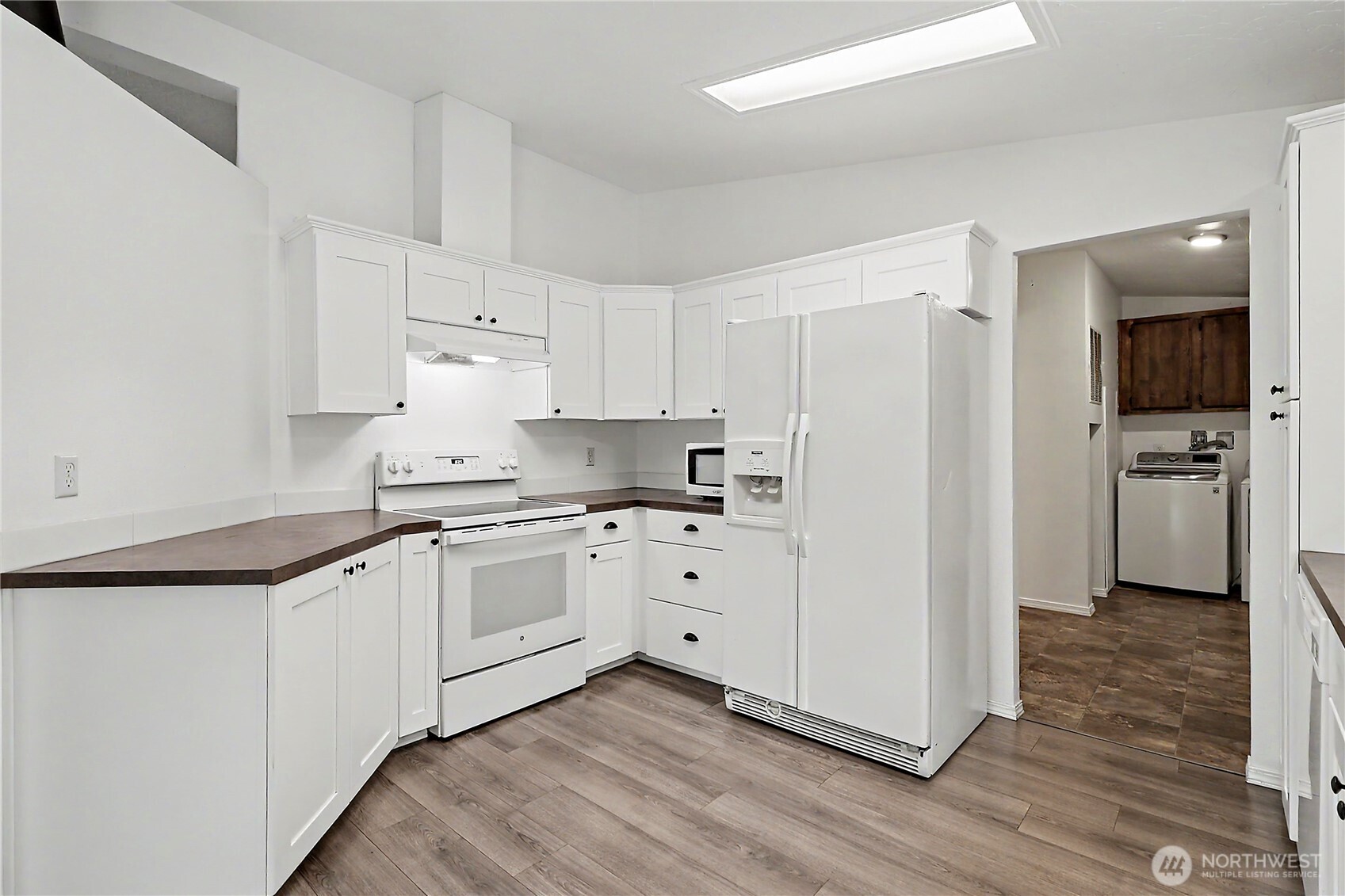 19706 215th Street Property Photo 12