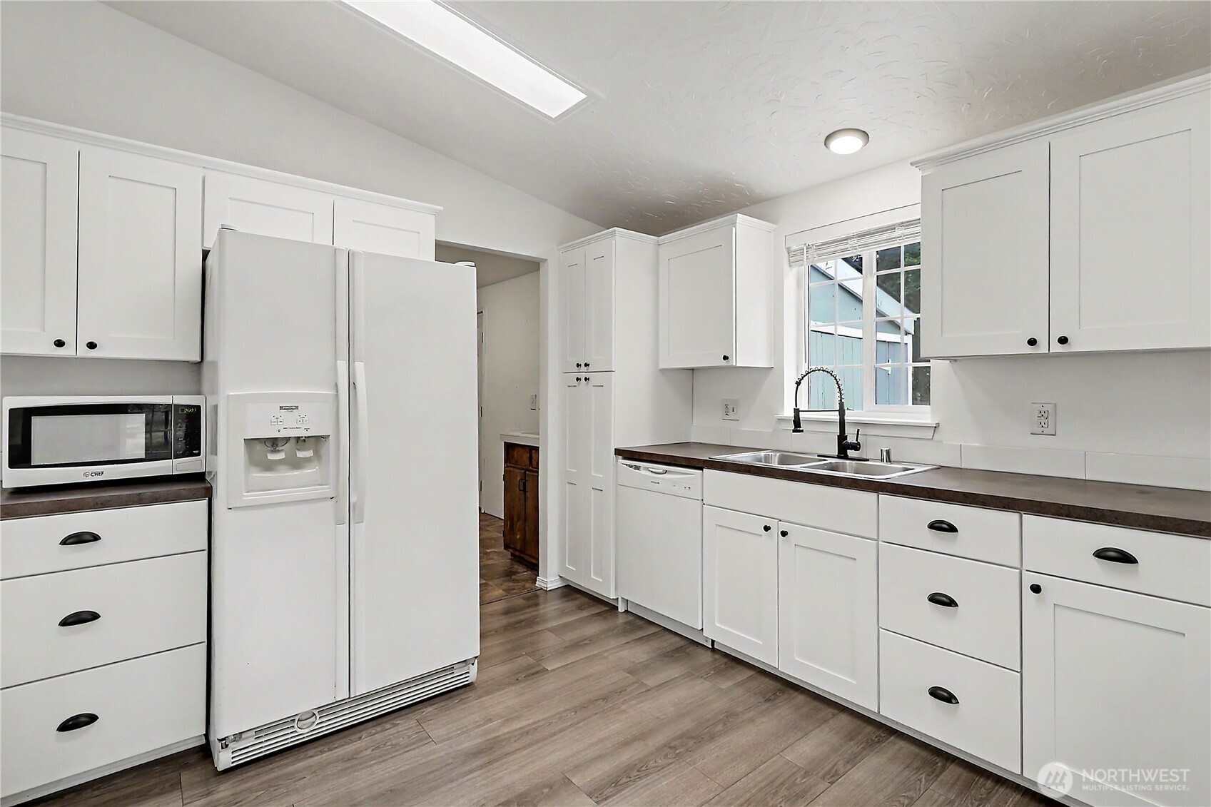 19706 215th Street Property Photo 14