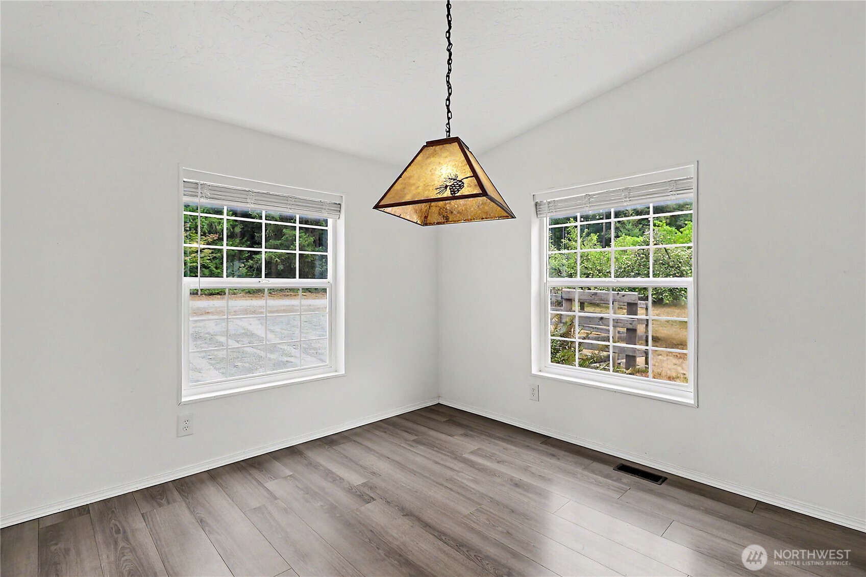 19706 215th Street Property Photo 15