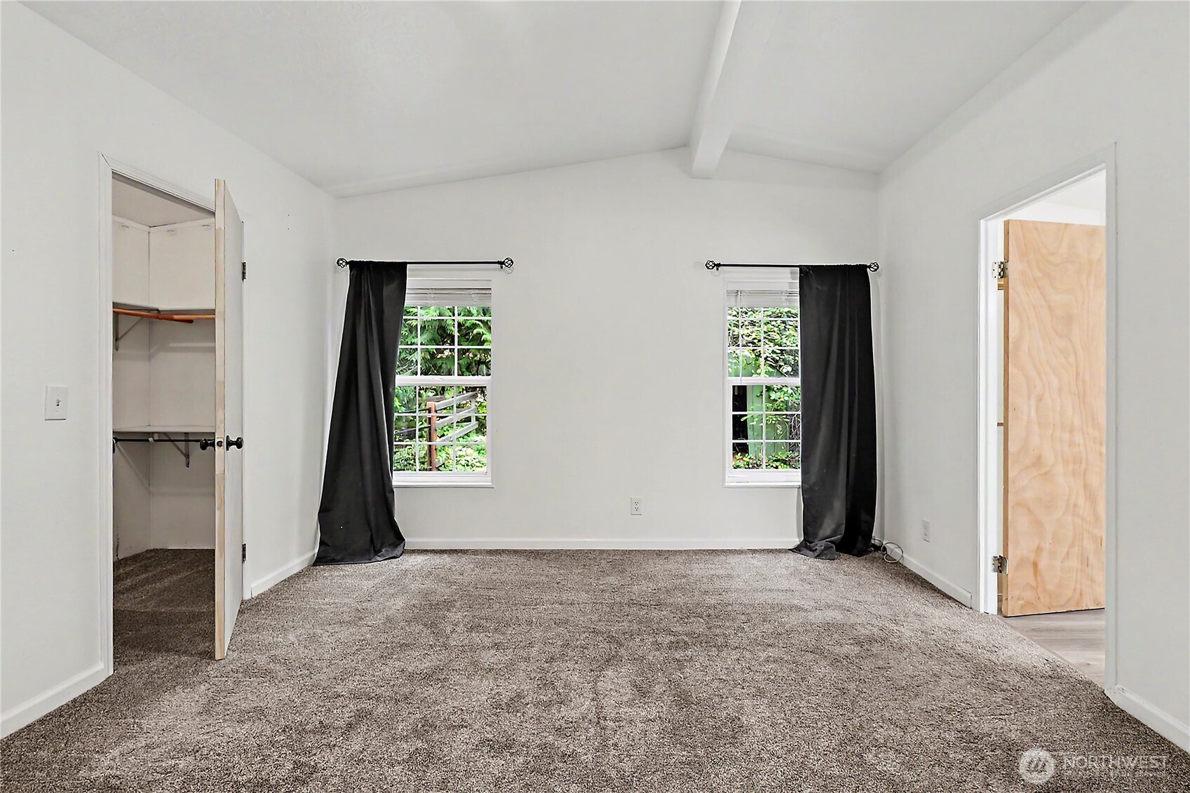19706 215th Street Property Photo 17