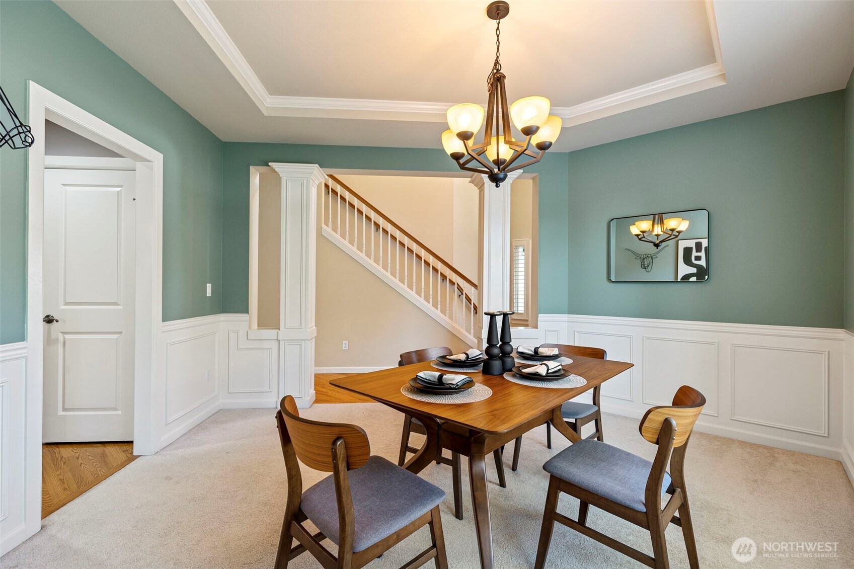 2741 Ne Noll Valley Loop Property Photo 10