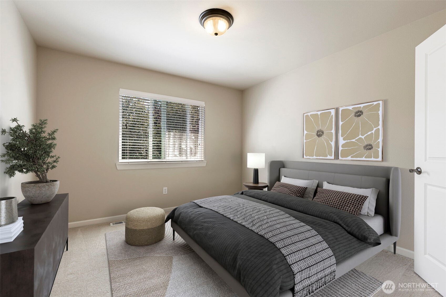 2741 Ne Noll Valley Loop Property Photo 36