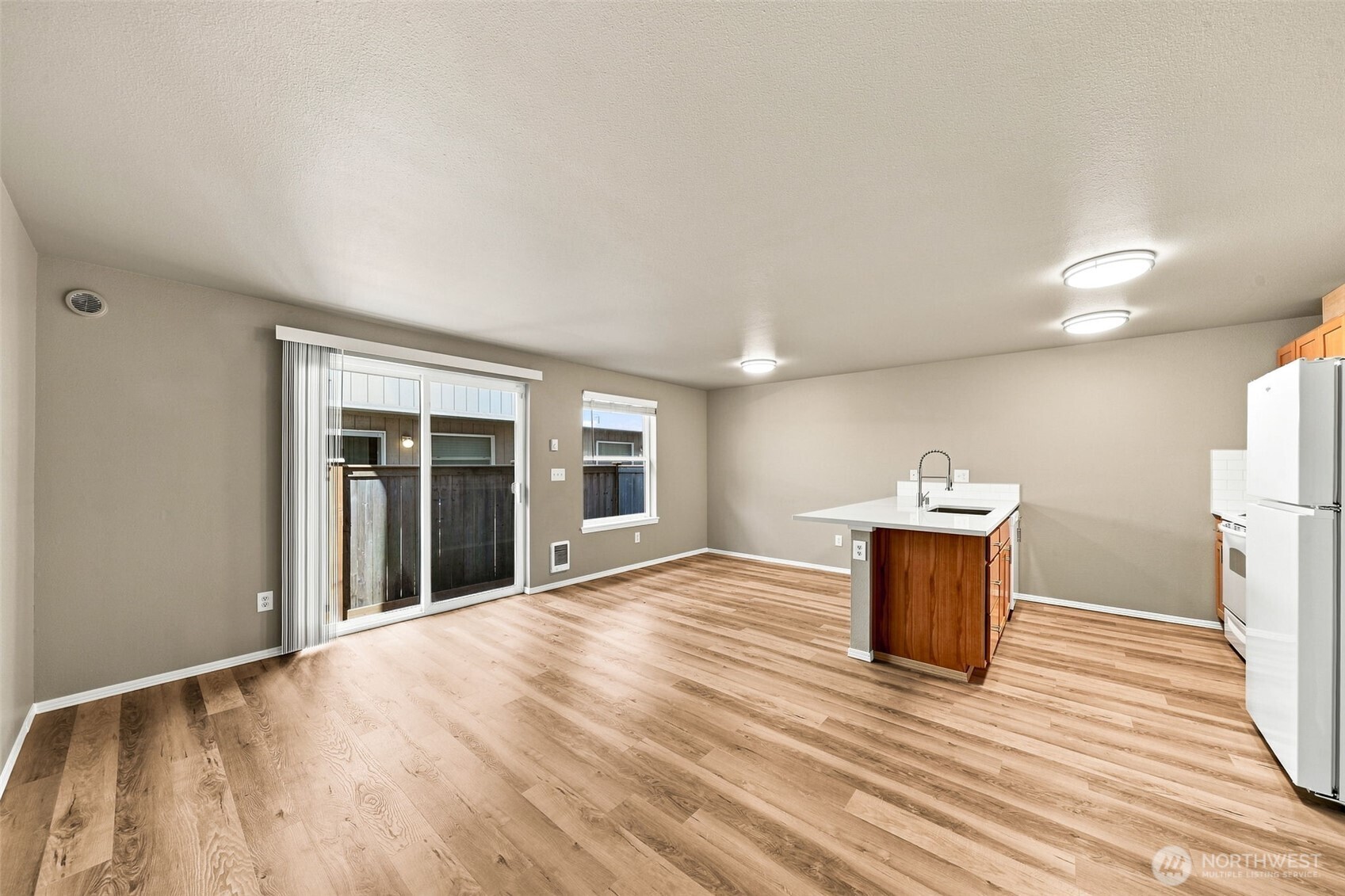 4042 S Warner Street B Property Photo 5