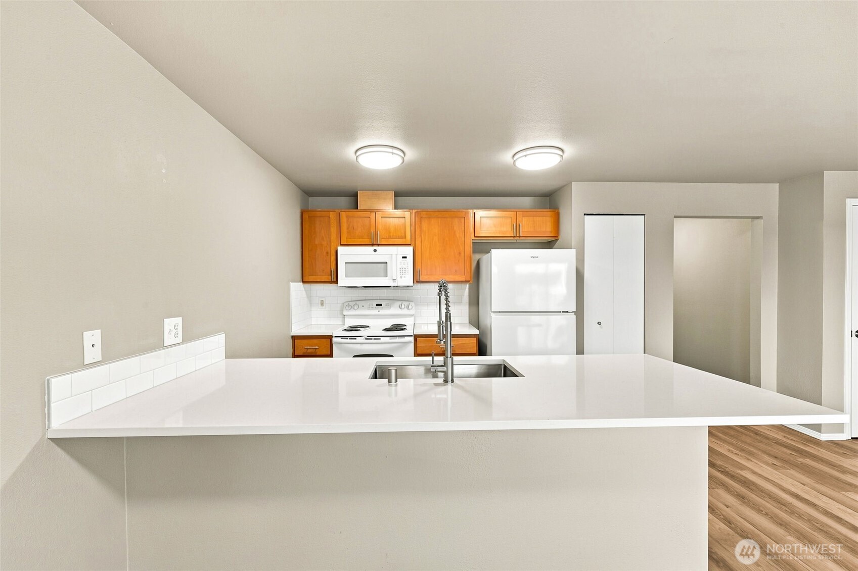 4042 S Warner Street B Property Photo 8