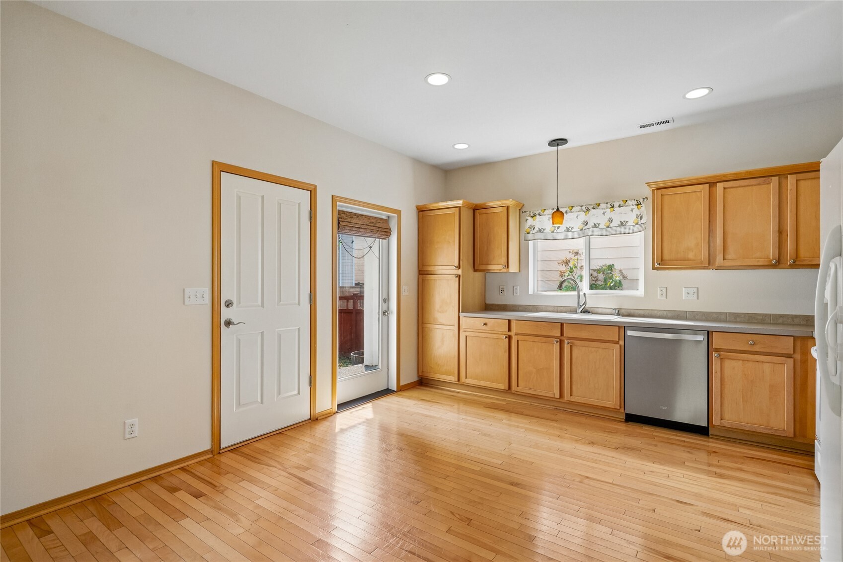 6748 Radiance Boulevard Property Photo 13