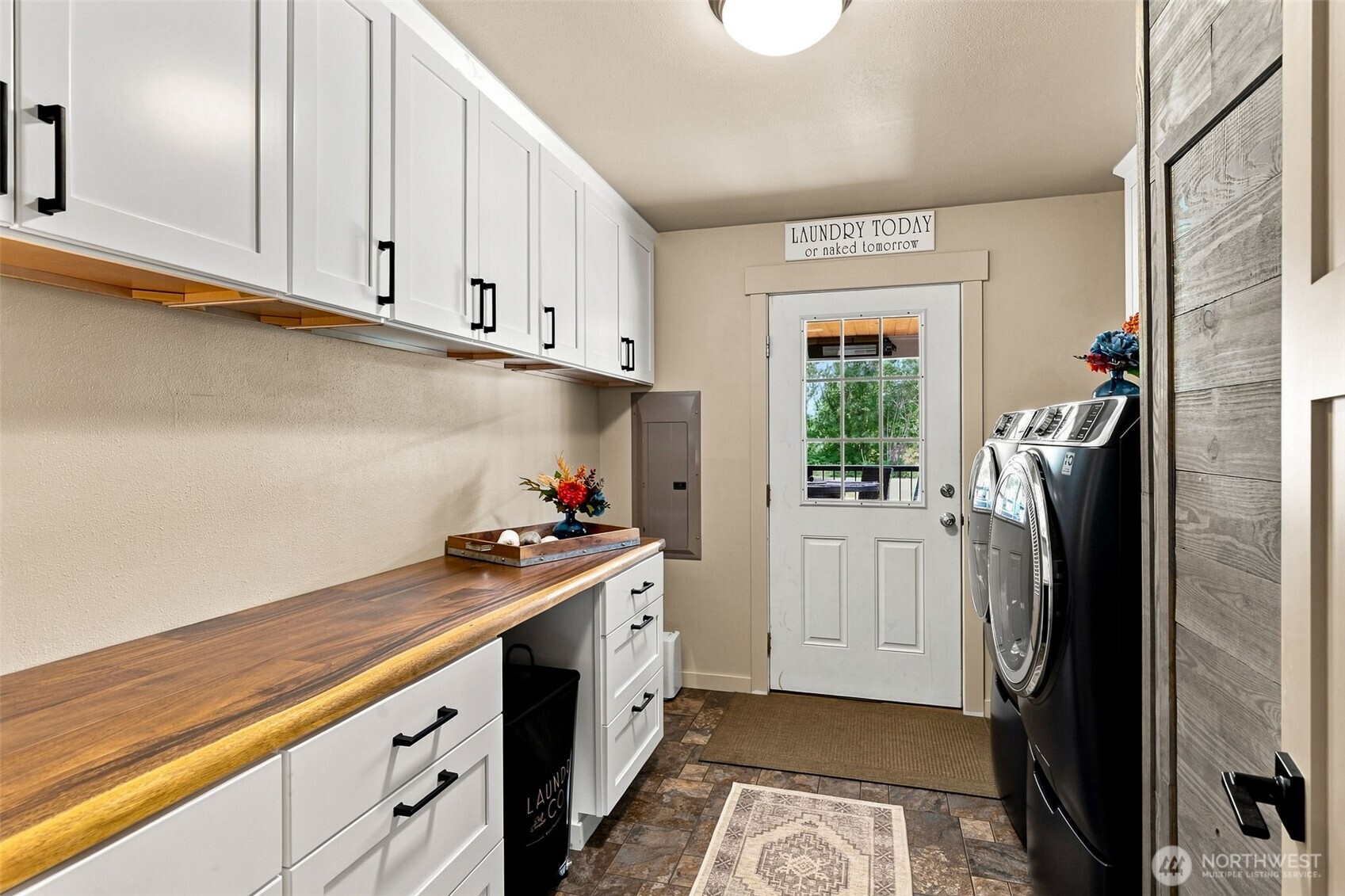 15611 Nw Hite Center Road Property Photo 17