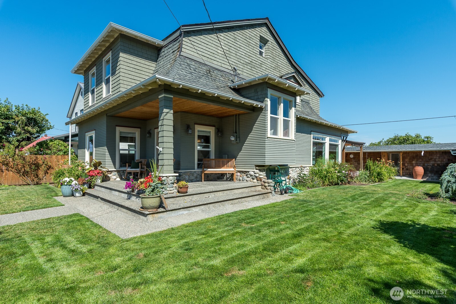1118 4th Street Property Photo 1
