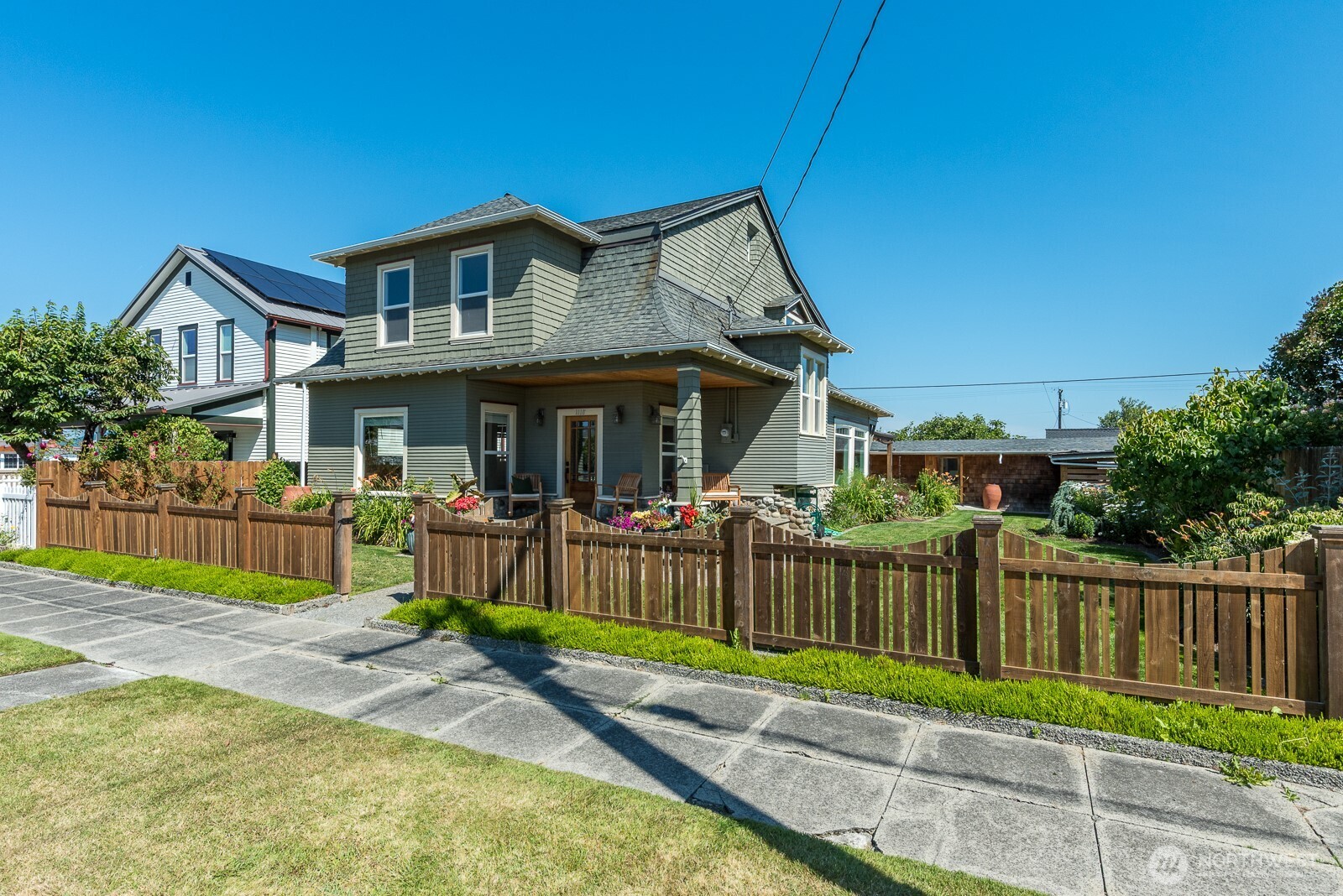 1118 4th Street Property Photo 1
