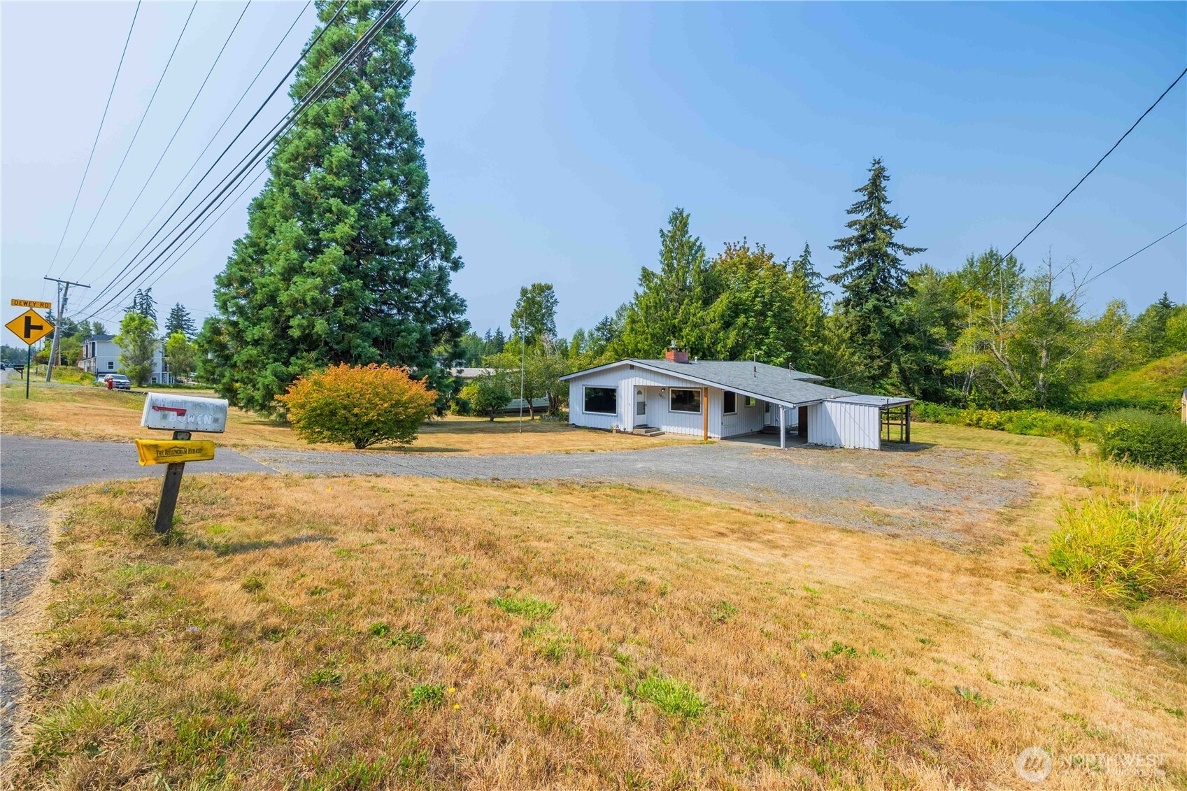 3811 E Sunset Drive Property Photo 18