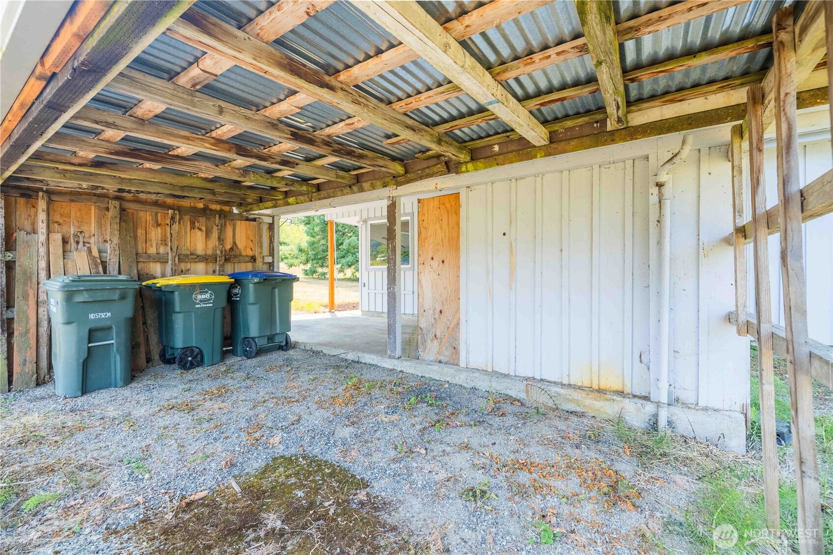 3811 E Sunset Drive Property Photo 27