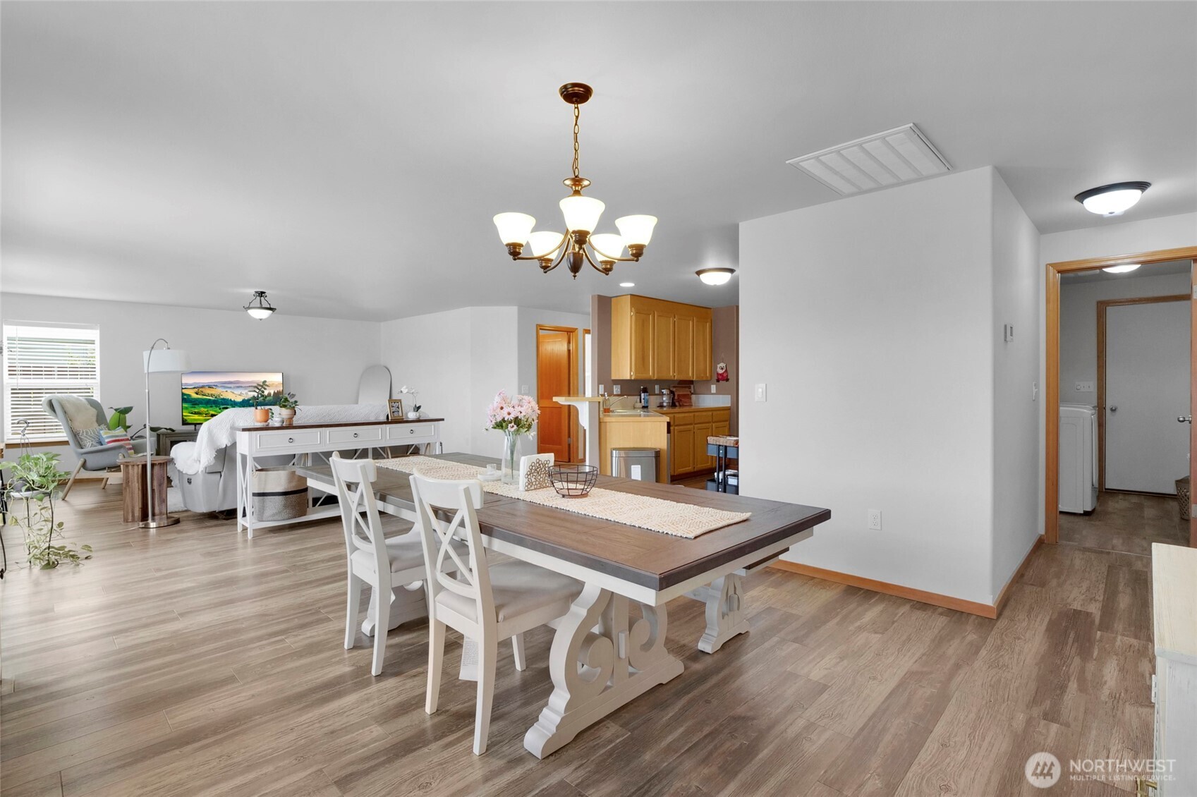 312 E Linden Avenue Property Photo 15
