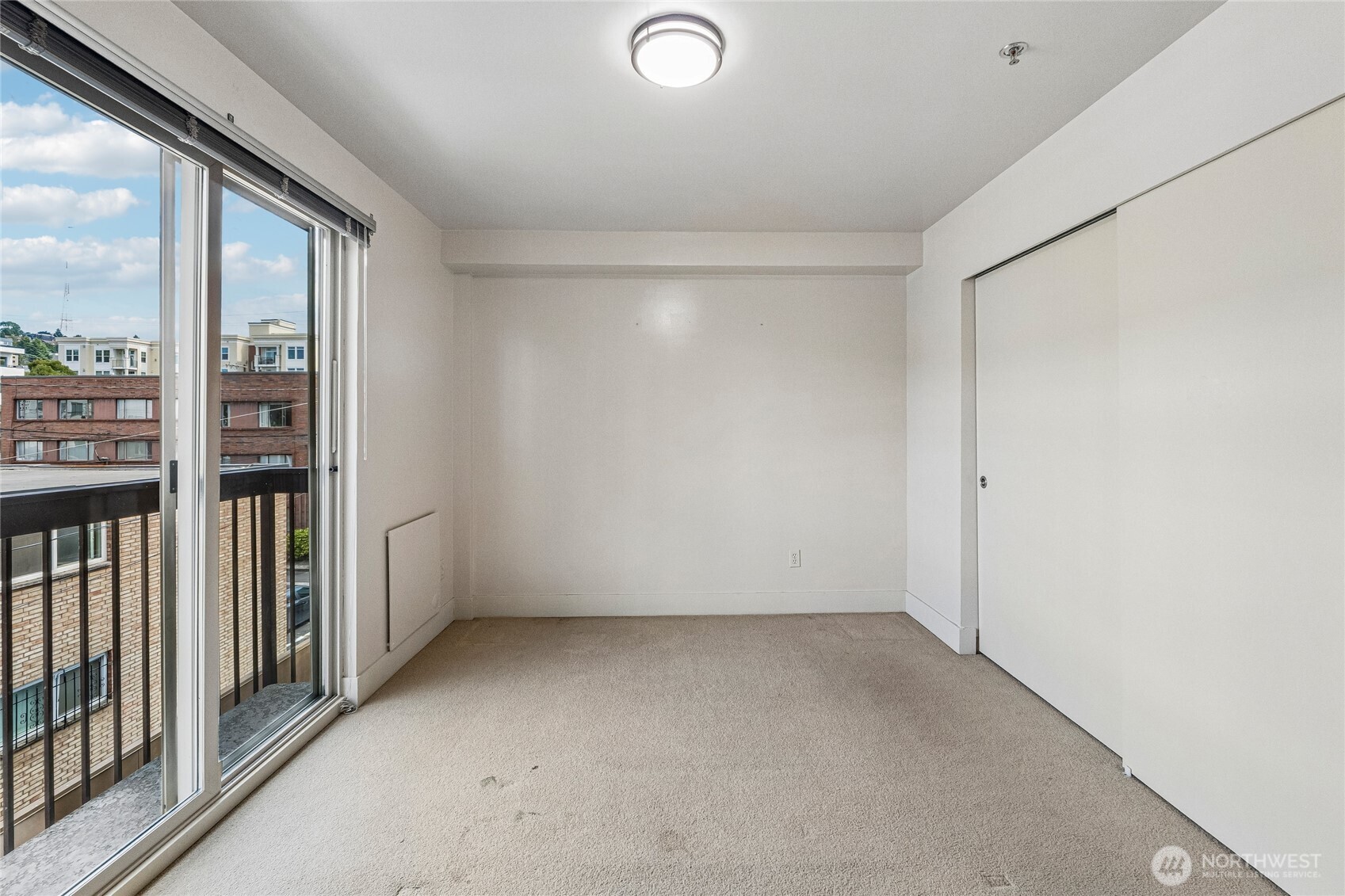 500 5th Avenue 601 Property Photo 17