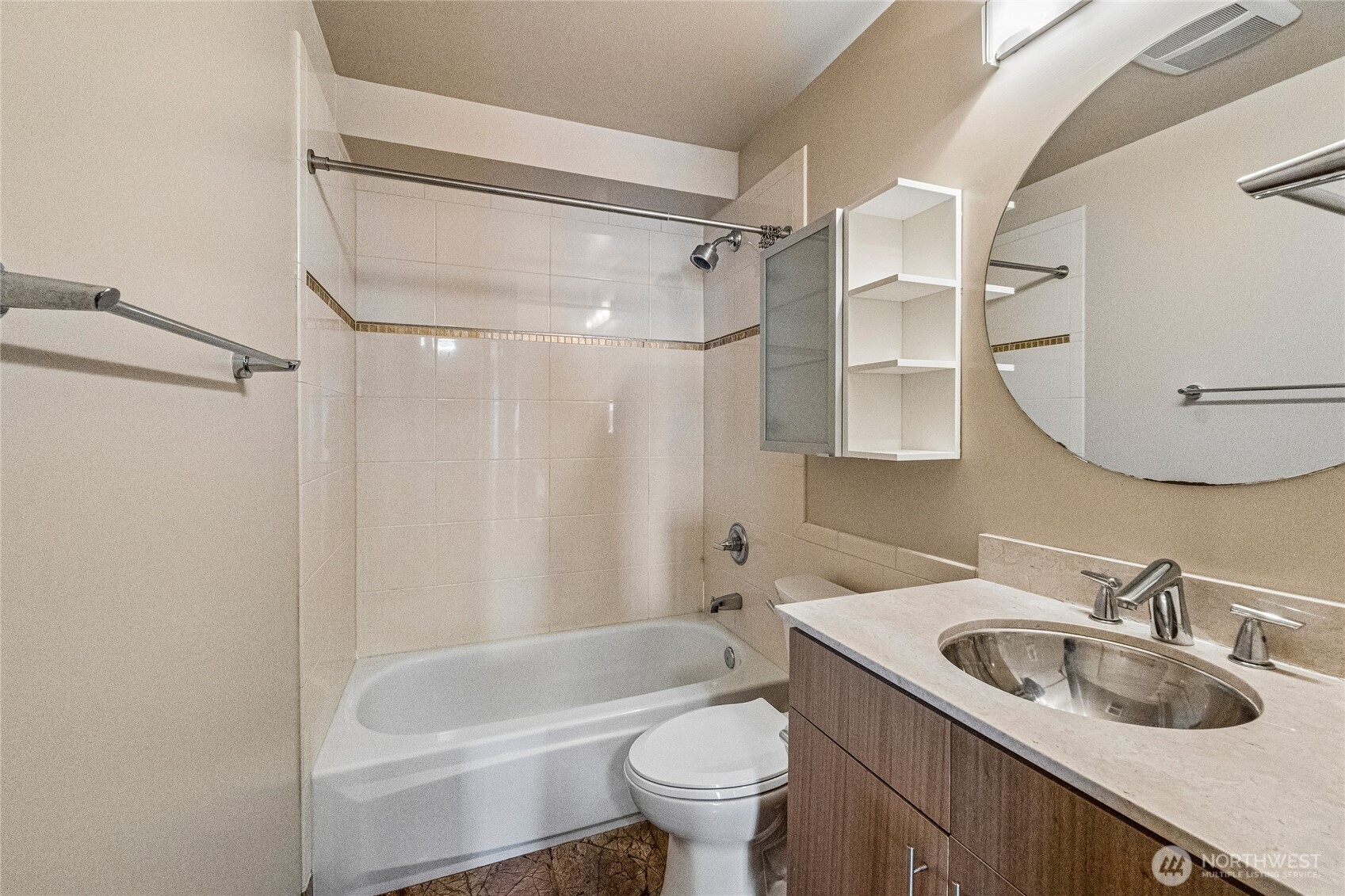 500 5th Avenue 601 Property Photo 19